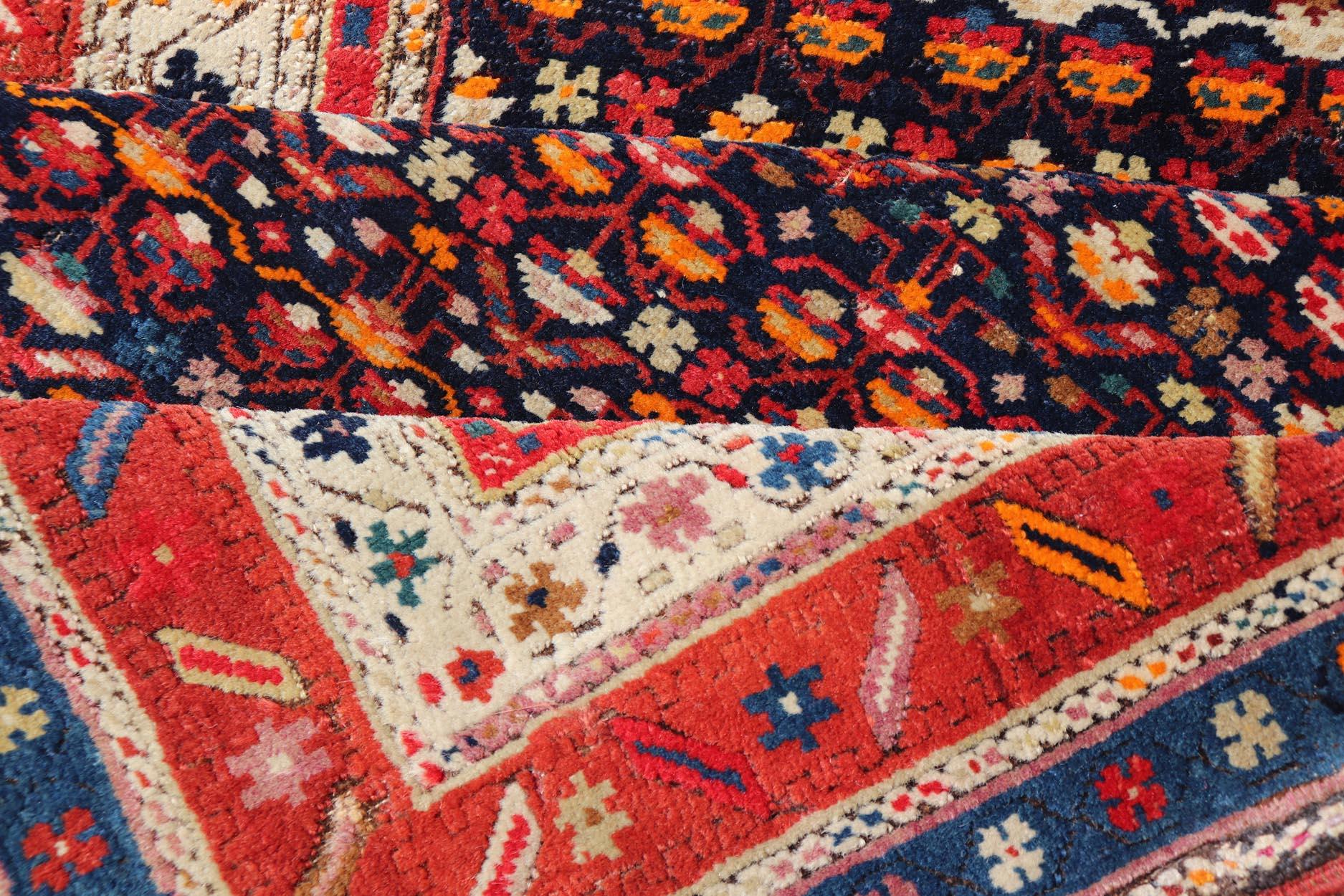 Antiker persischer Bidjar-Teppich, Marineblau und Rot, geometrisches Design, 3'7