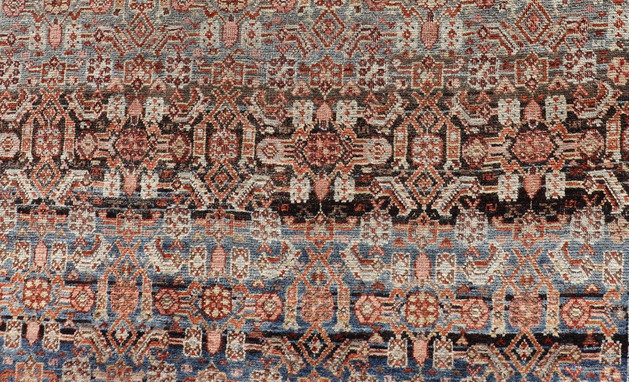 Antiker persischer Bidjar-Teppich mit All-Over-Gitterdesign 6'9 x 9'5 (Stammeskunst) im Angebot