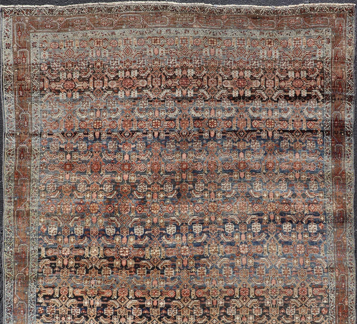 Antiker persischer Bidjar-Teppich mit All-Over-Gitterdesign 6'9 x 9'5 (Spätes 19. Jahrhundert) im Angebot