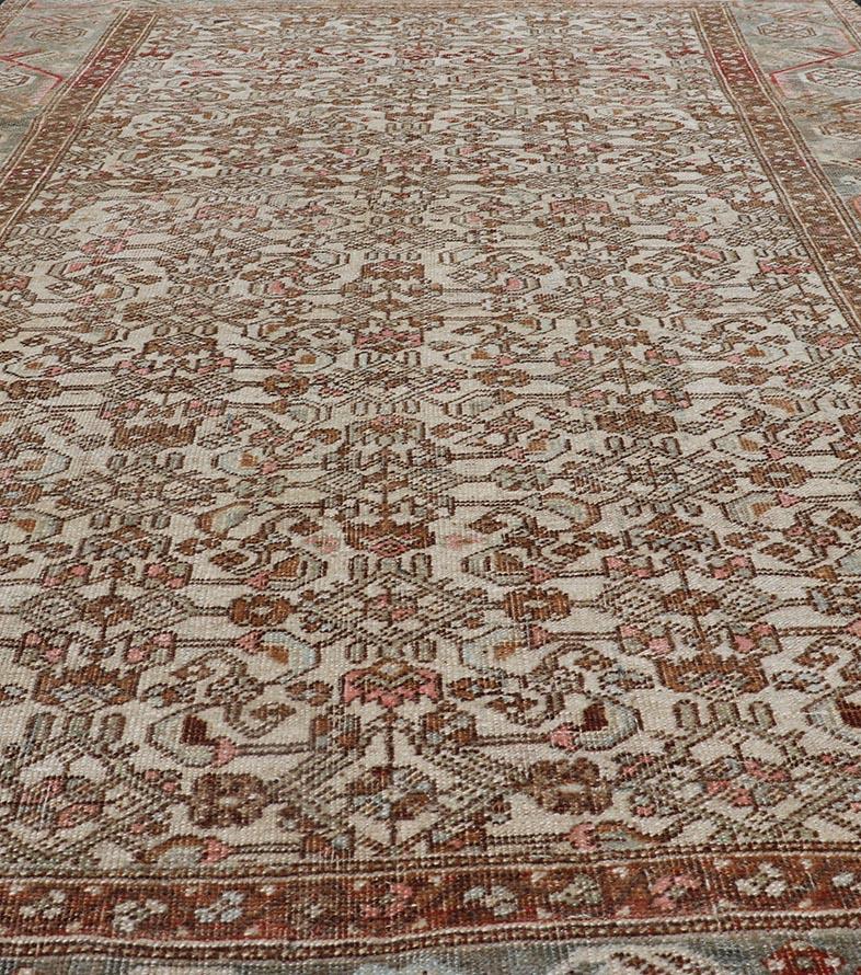 Antiker persischer Bidjar-Teppich mit dichtem All-Over-Herati-Muster  4'3 x 6'5 (20. Jahrhundert) im Angebot