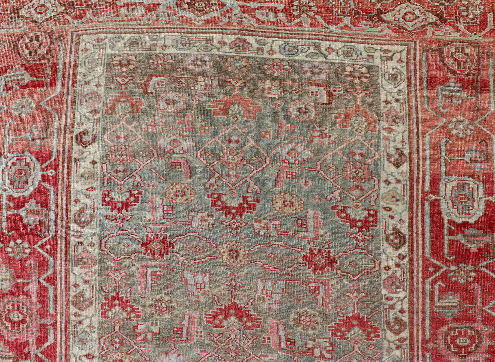 Tabriz Tapis persan ancien Bidjar avec motif géométrique Herati en vert clair et rouge en vente