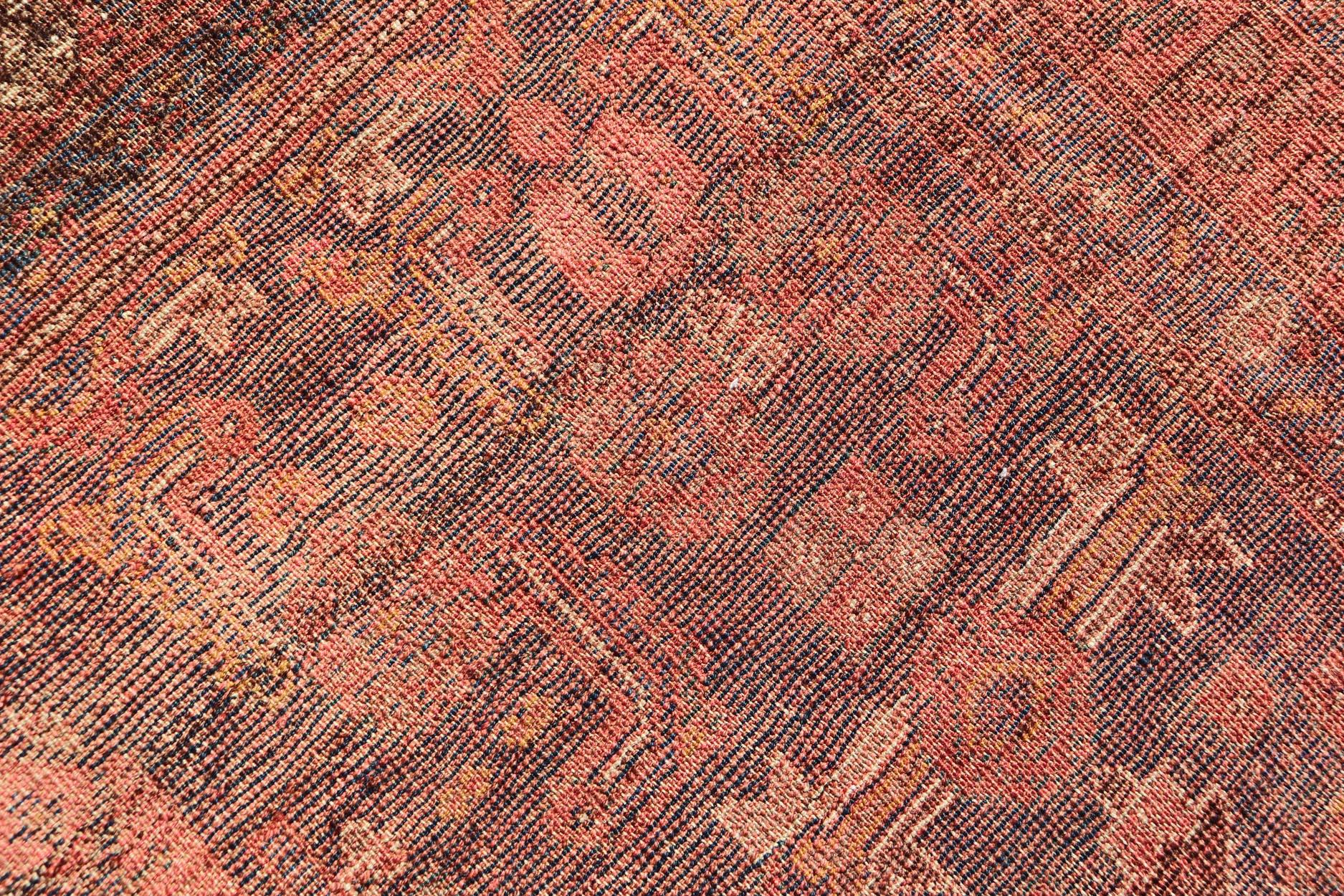 Tapis persan ancien Bidjar aux motifs tribaux complexes et au bleu riche 4'4 x 7'2 en vente 2