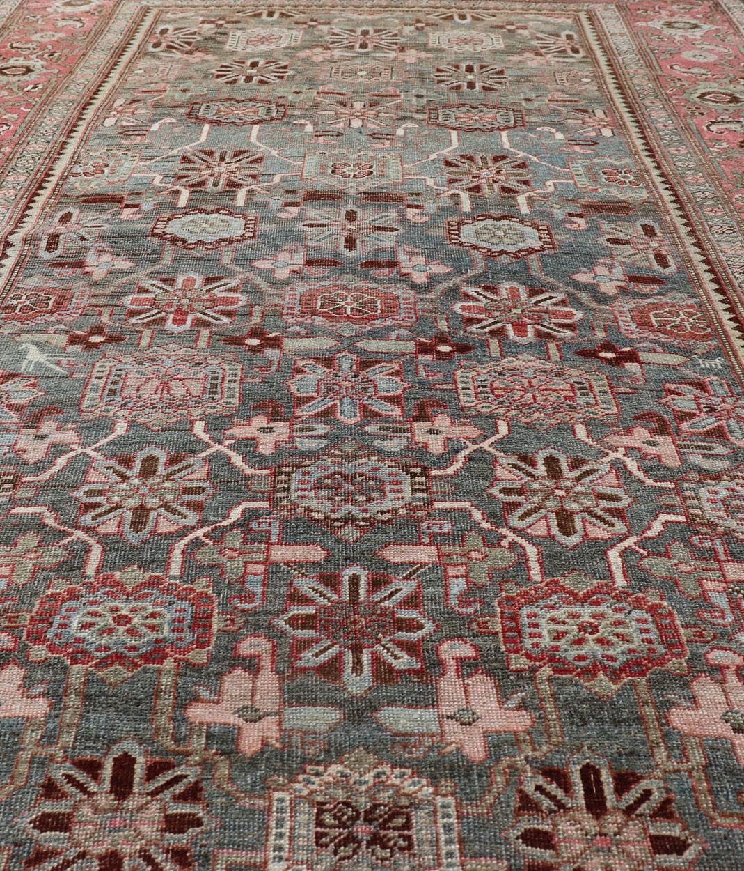 Antiker persischer Bidjar-Teppich mit weichem rosa und blauem Allover 4'5 x 7'2 im Angebot 4