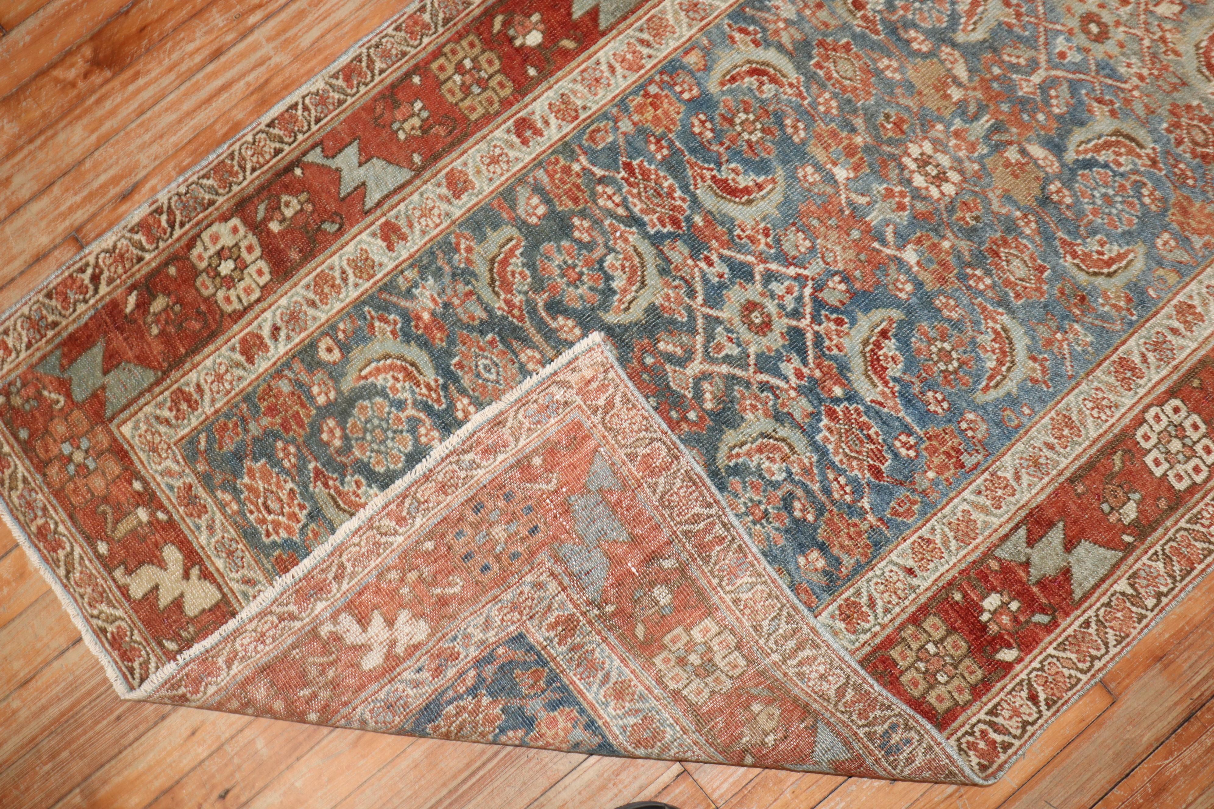 Tapis de course persan Bidjar du début du 20e siècle

3'3'' x 13'

 