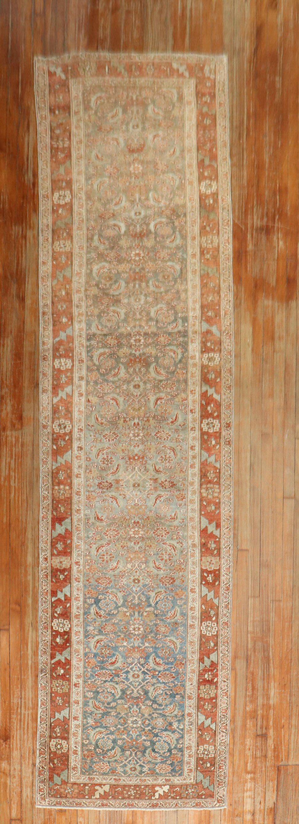 Noué à la main Antique perse Bidjar Runner en vente