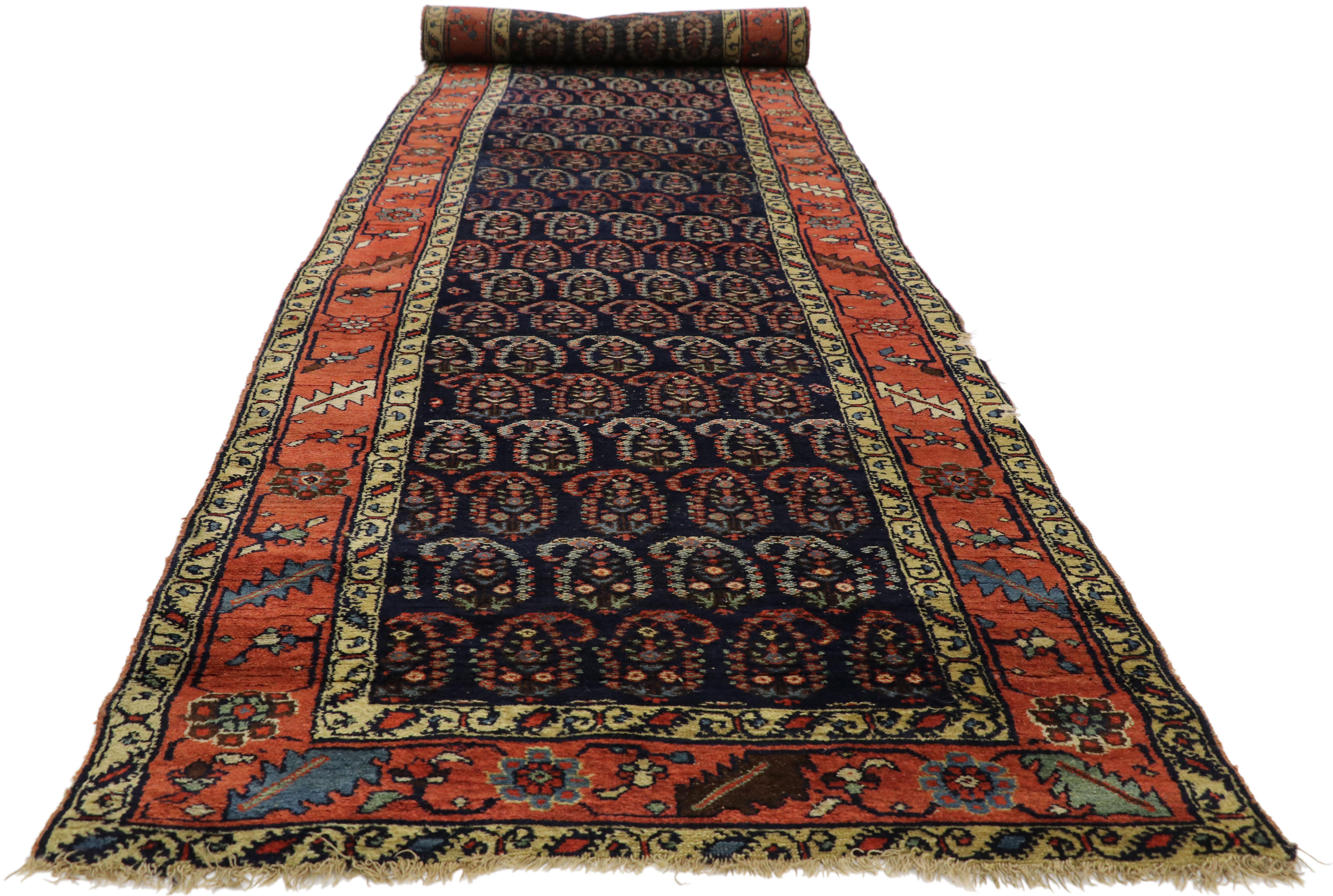 Vittoriano Antico runner persiano Bijar con design Boteh e stile vittoriano moderno in vendita