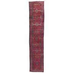 Antique Persian Bijar Carpet with Traditional Style