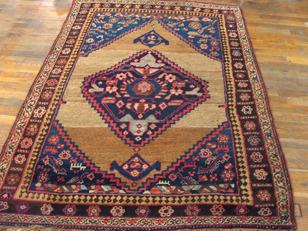 Wool Late 19th Century W. Persian Bijar Rug ( 4'5