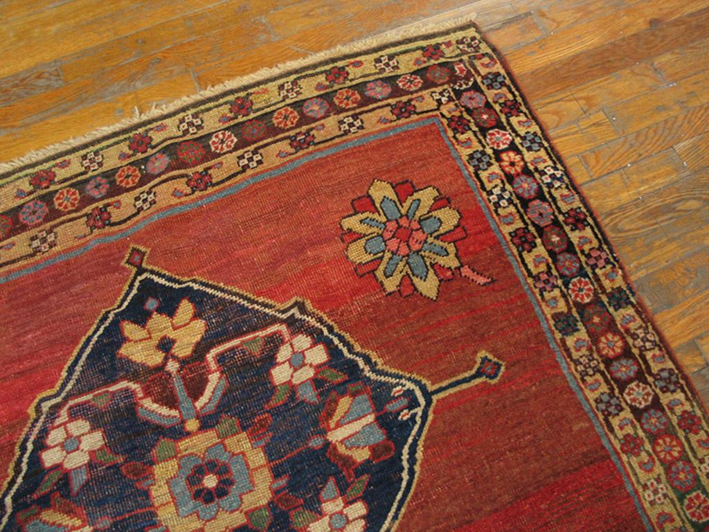 Persischer Bijar-Teppich aus dem späten 19. Jahrhundert (137 x 305 cm)