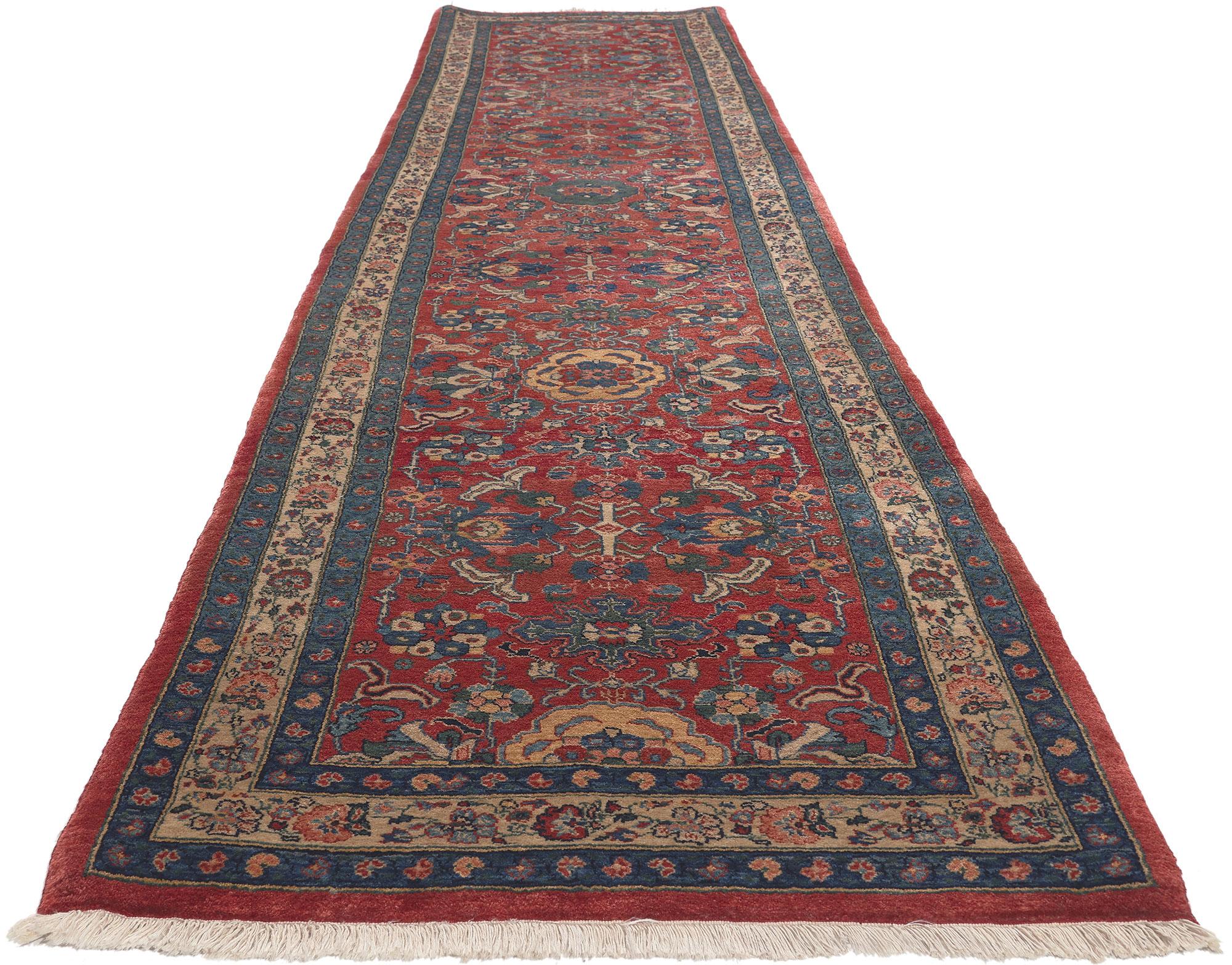 Alfombra Persa Antigua Bijar Corredor, Estilo Intemporal y Elegancia Subrayada Bakshaish en venta