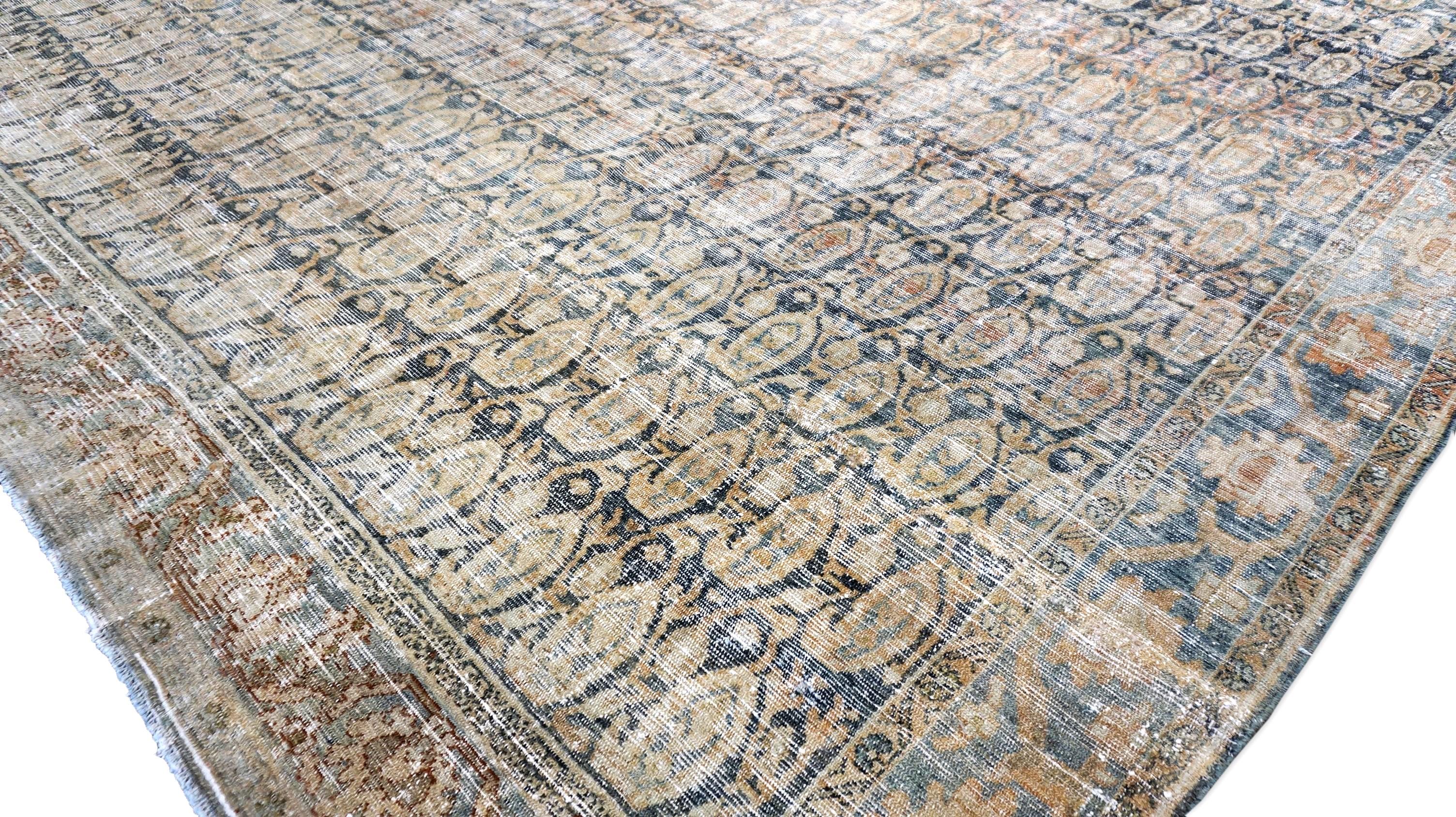 Antiker persischer Boteh-Design-Teppich aus Wolle im Distressed-Design 11'8''x22'9'' (Malayer) im Angebot