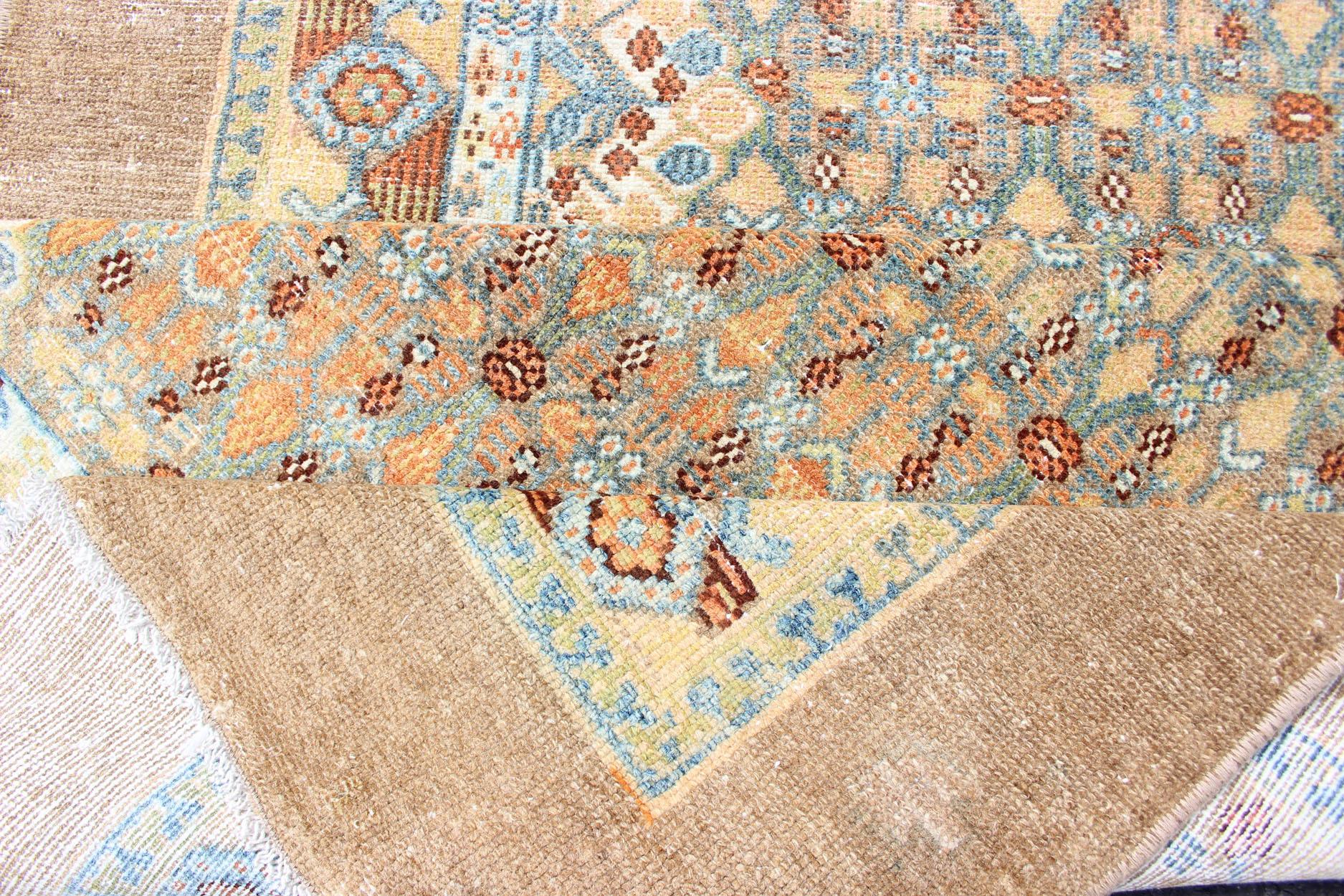 Antique Persian Camel Hair Serab Runner with Geometric Design in Light Colors In Good Condition For Sale In Atlanta, GA