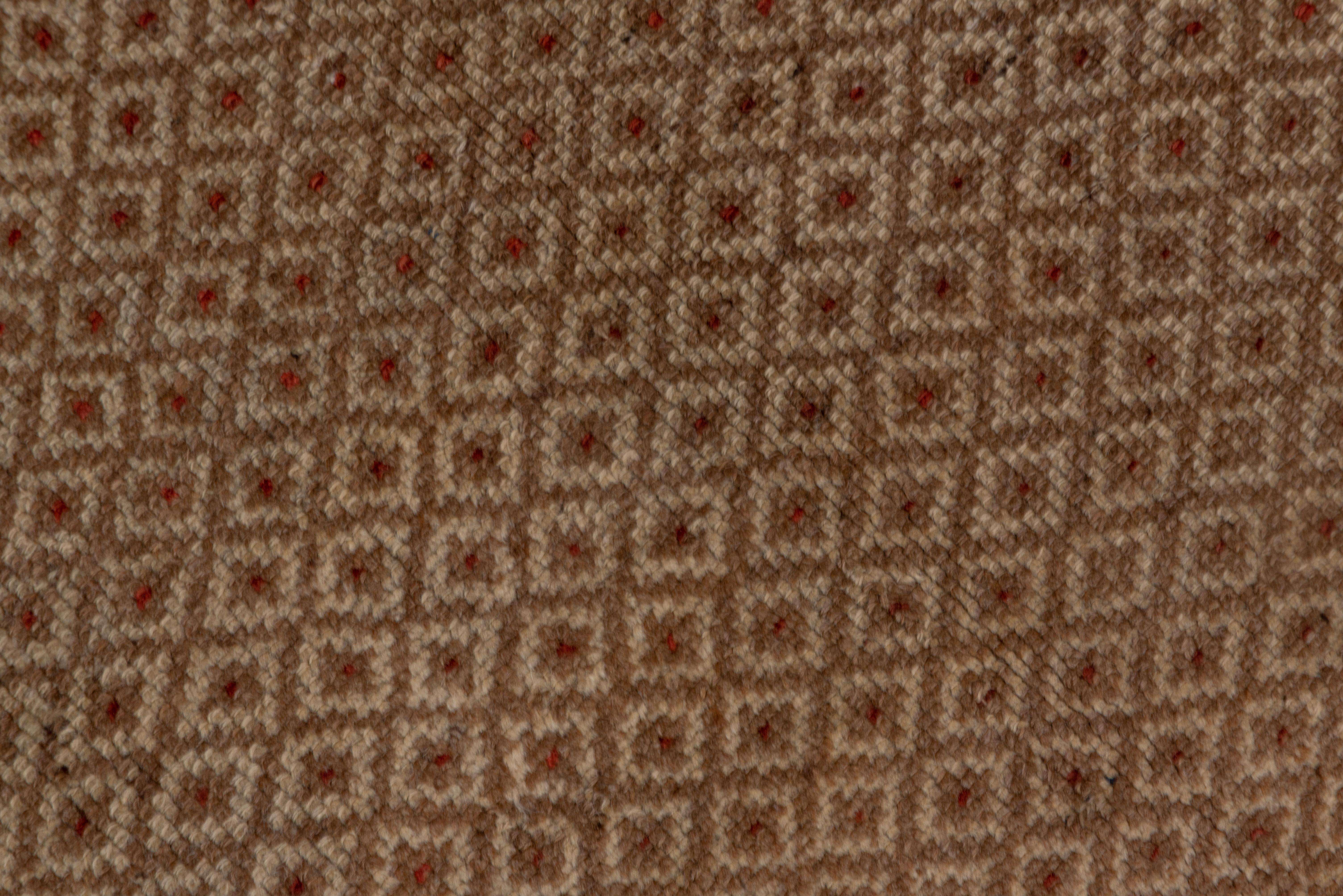 Antiker persischer langer Hamadan-Teppich aus Kamelienholz, um 1910 im Zustand „Gut“ in New York, NY