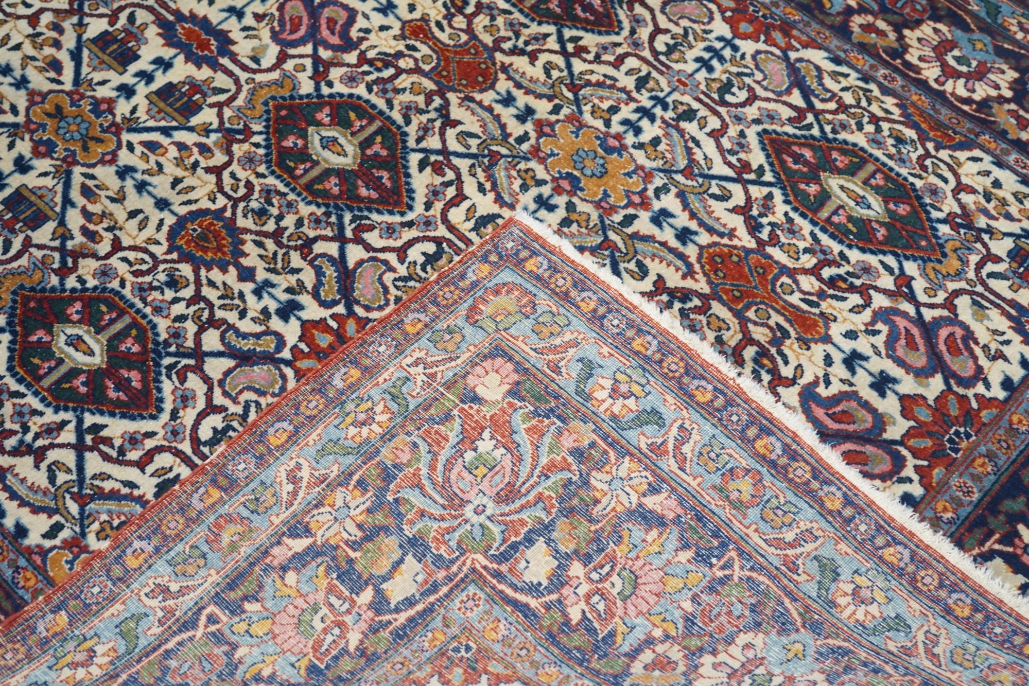 Antiker persischer Dabir Kashan-Teppich 4'4'' x 6'10'' im Angebot 3