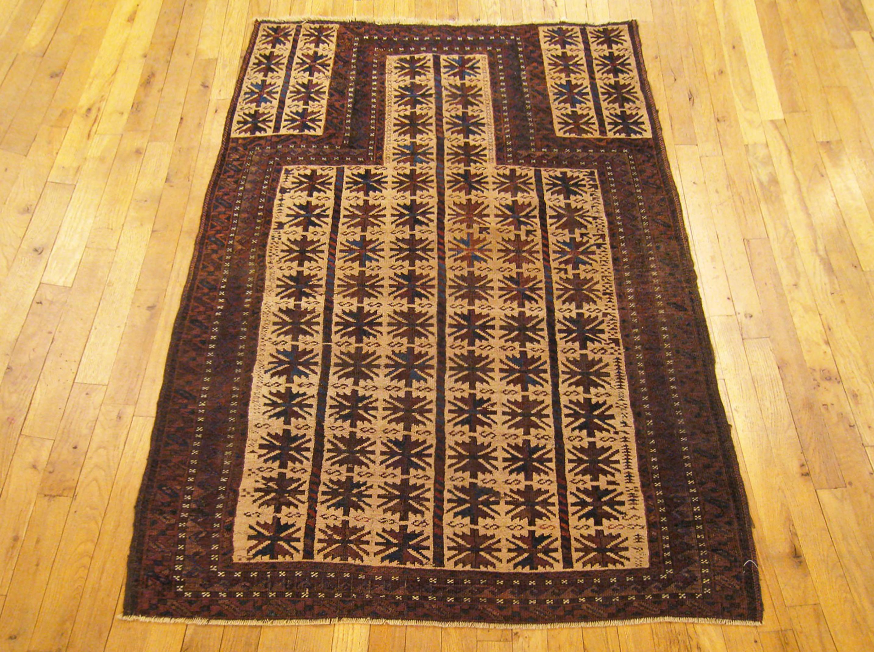 Antique Persian Decorative Oriental Belouch Rug in Small Size In Good Condition For Sale In New York, NY