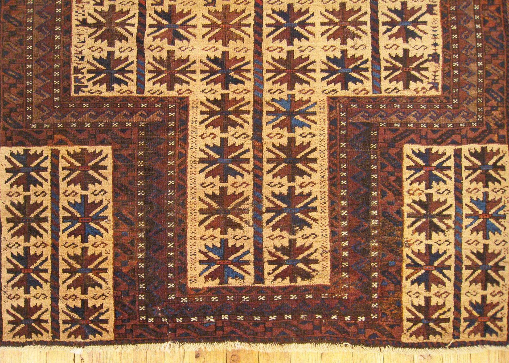 Early 20th Century Antique Persian Decorative Oriental Belouch Rug in Small Size For Sale