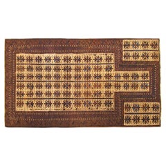 Ancien tapis persan décoratif oriental Belouch de petite taille