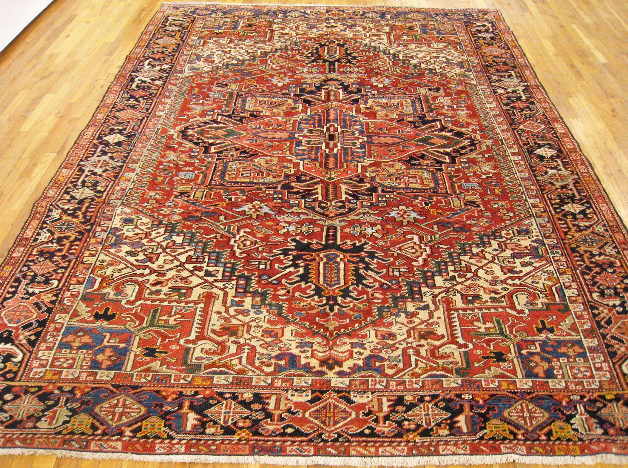 Hand-Knotted  Antique Persian Decorative Oriental Heriz Rug in Room Size For Sale