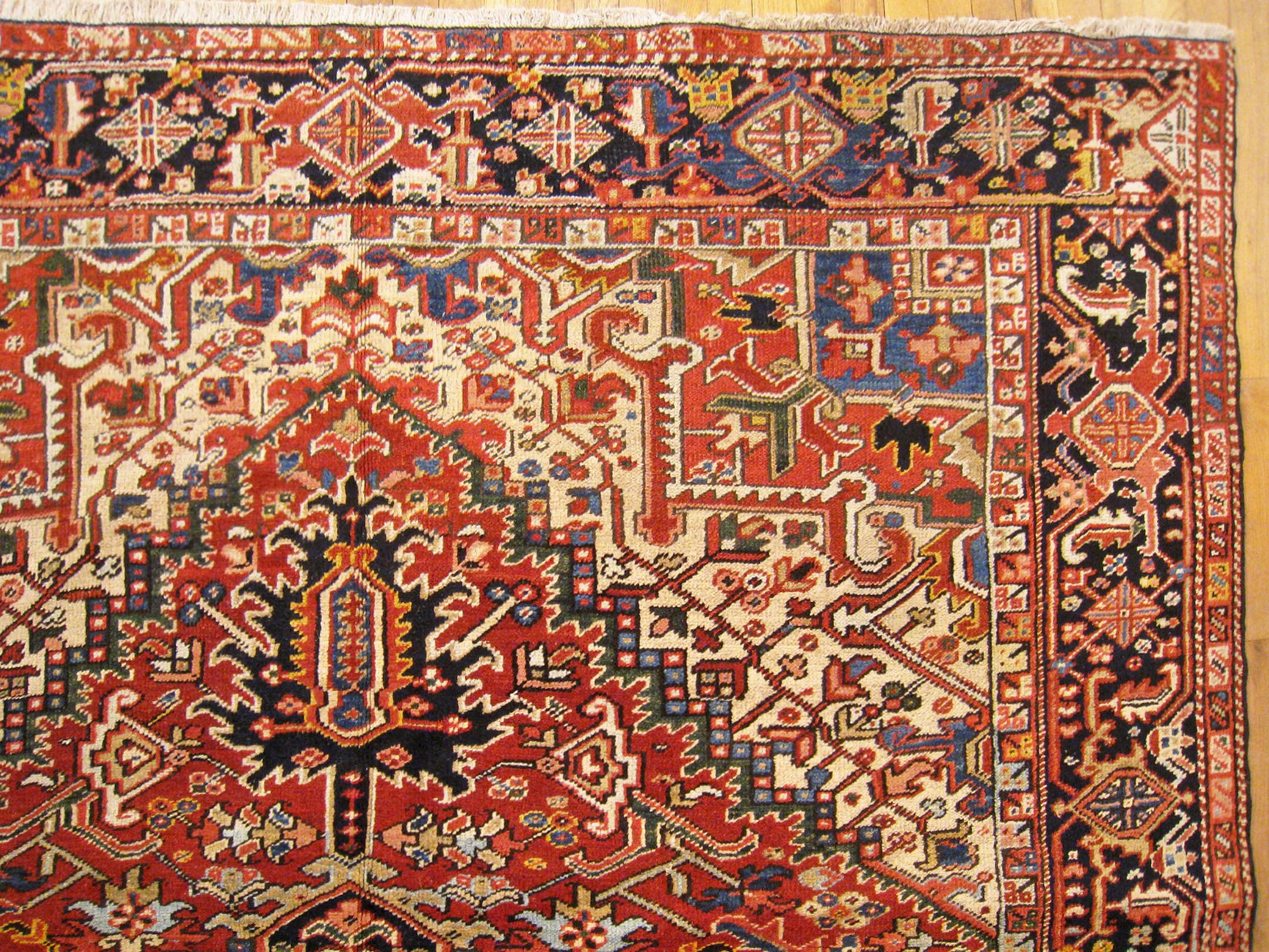  Antique Persian Decorative Oriental Heriz Rug in Room Size For Sale 1