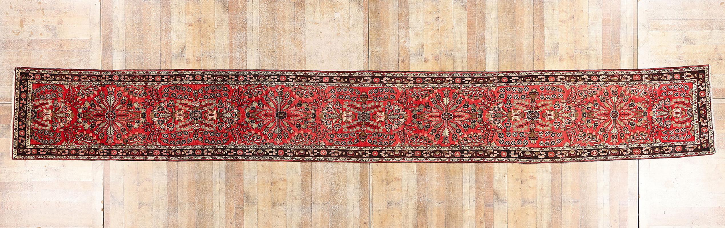 Antique Persian Dergazine Hamadan Carpet with Traditional Style For Sale 3