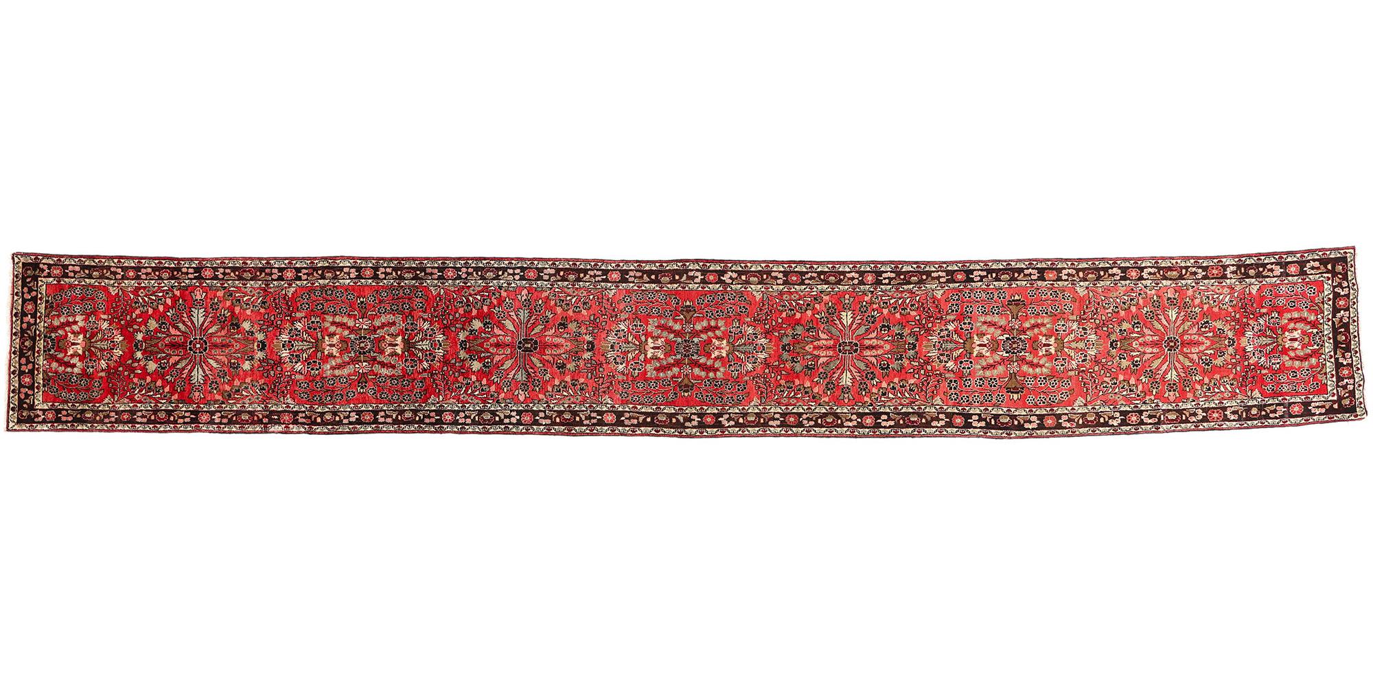 Antique Persian Dergazine Hamadan Carpet with Traditional Style For Sale 4