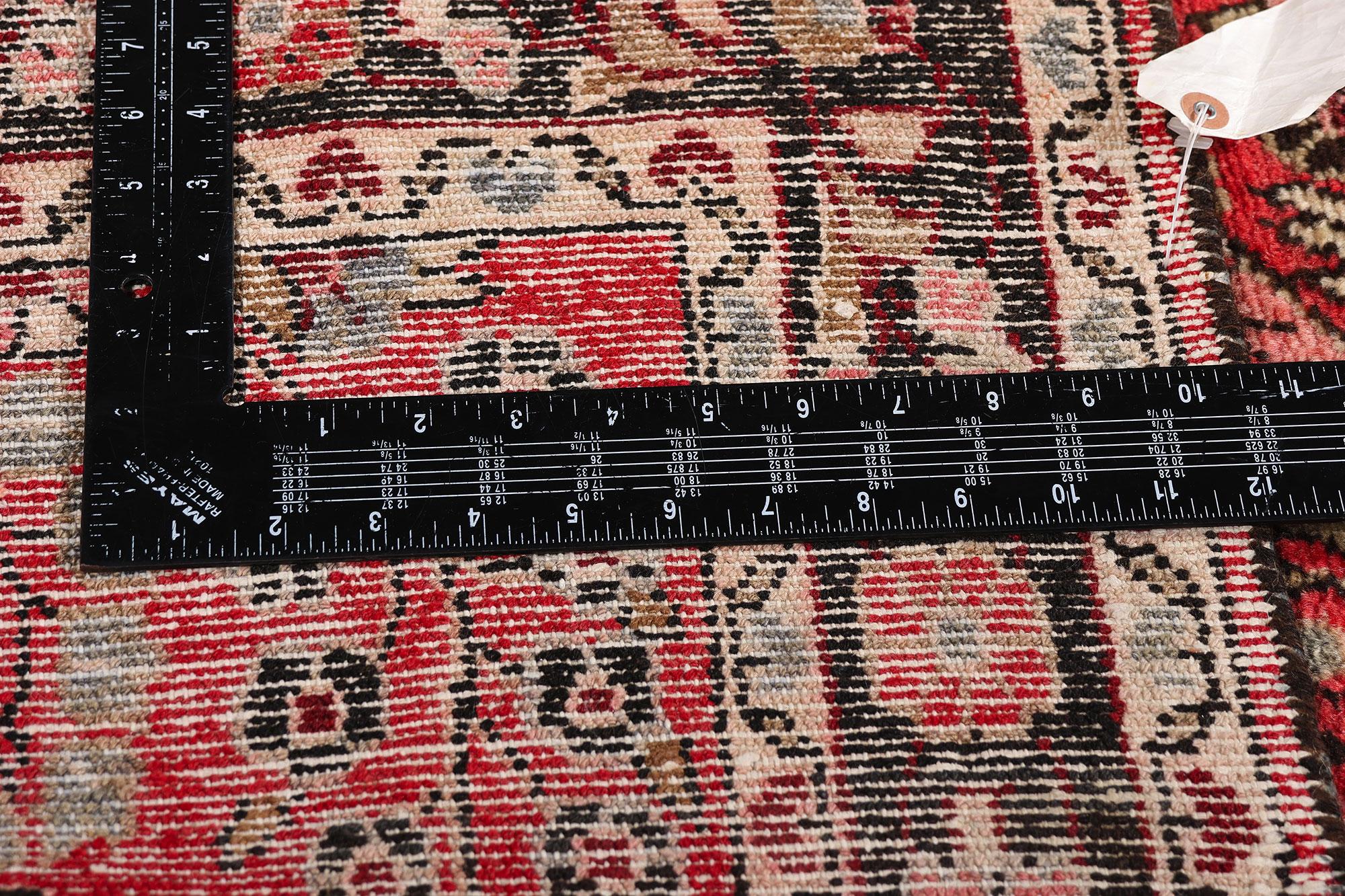 Wool Antique Persian Dergazine Hamadan Carpet with Traditional Style For Sale