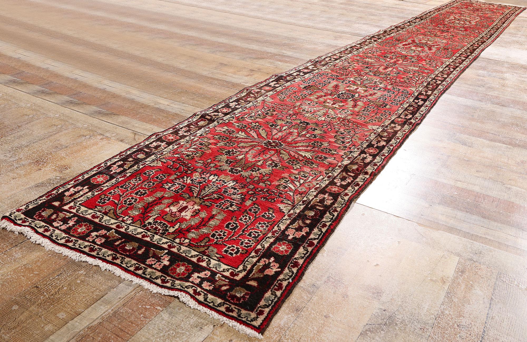 Antique Persian Dergazine Hamadan Carpet with Traditional Style For Sale 1