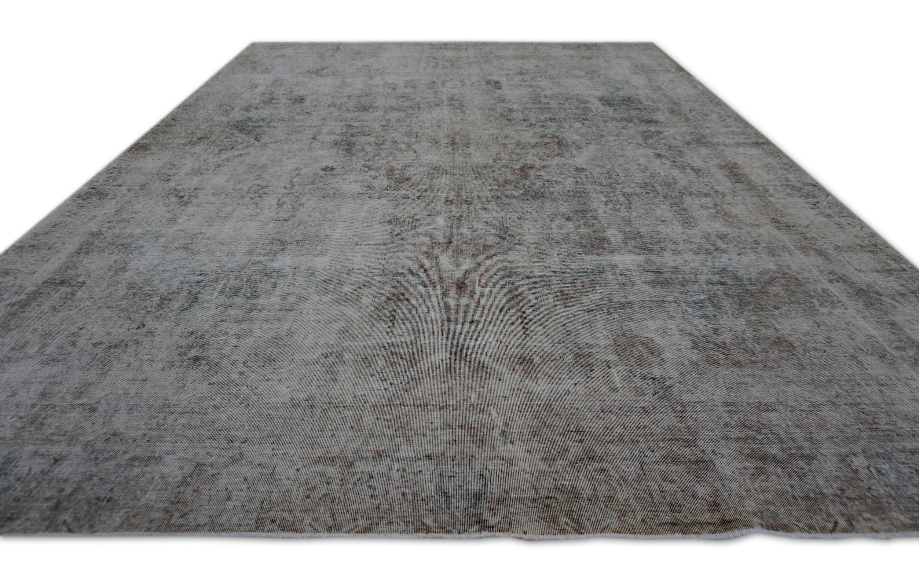 Noué à la main Tapis persan antique en laine vieillie 8'8''x11'10'' en vente