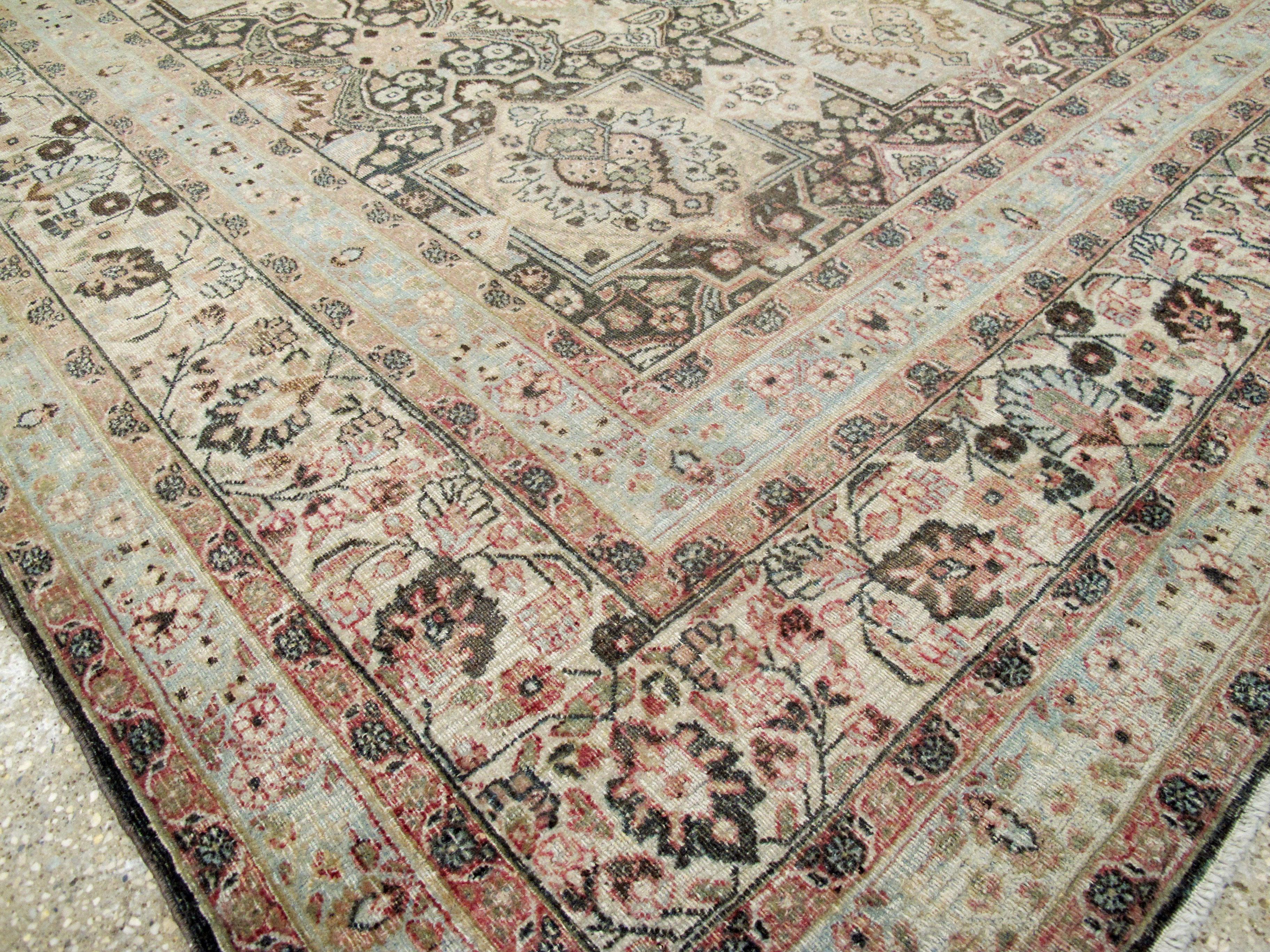 20th Century Antique Persian Dorokhsh Carpet For Sale