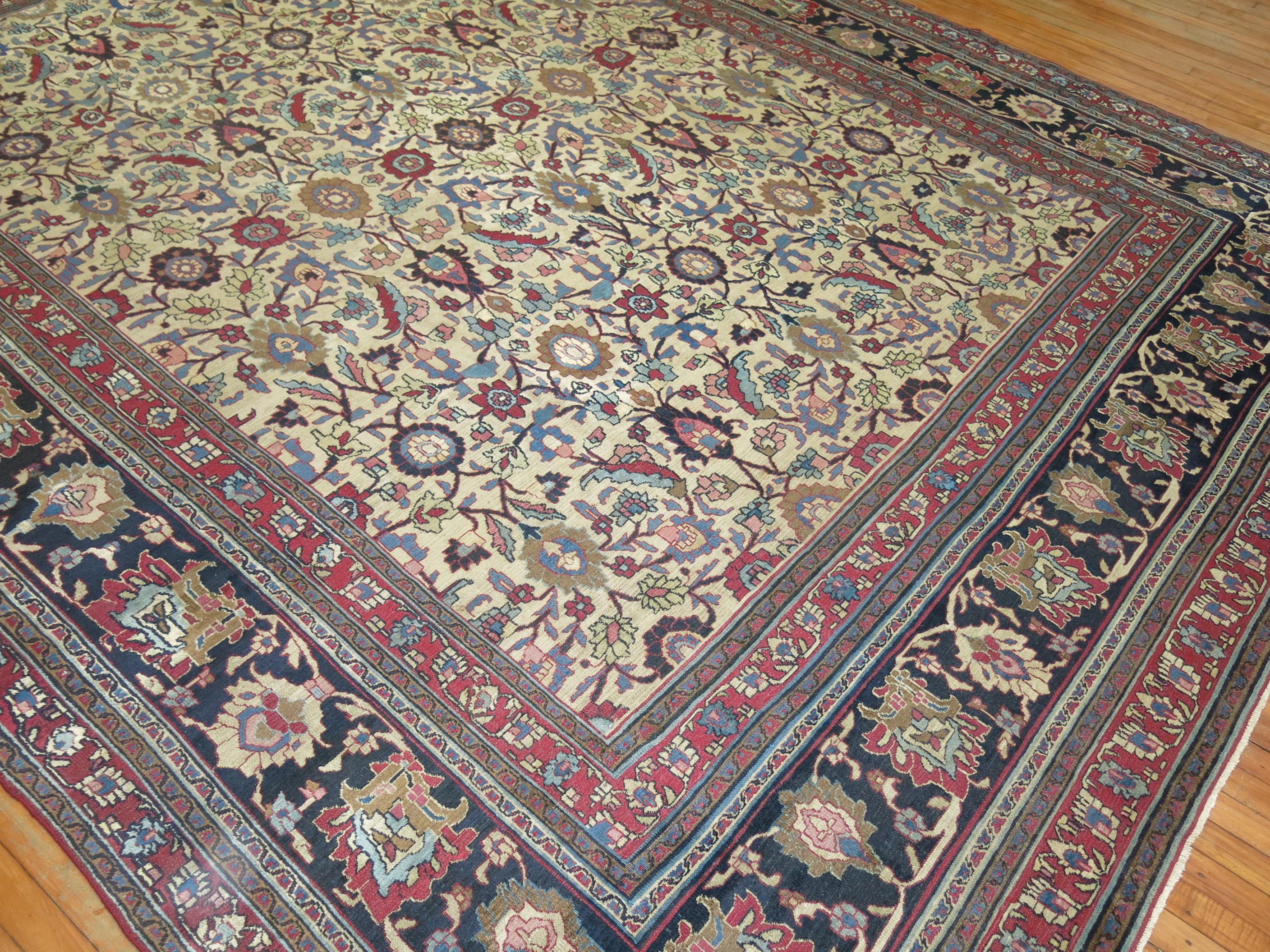 Late 19th Century Antique Persian Doroksh Carpet For Sale 5