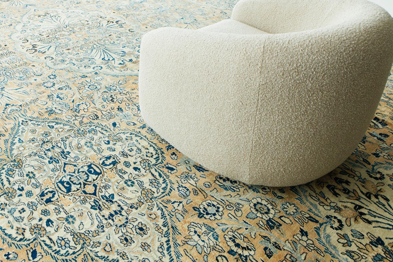 Antiker persischer Doroksh-Teppich im Zustand „Gut“ im Angebot in WEST HOLLYWOOD, CA