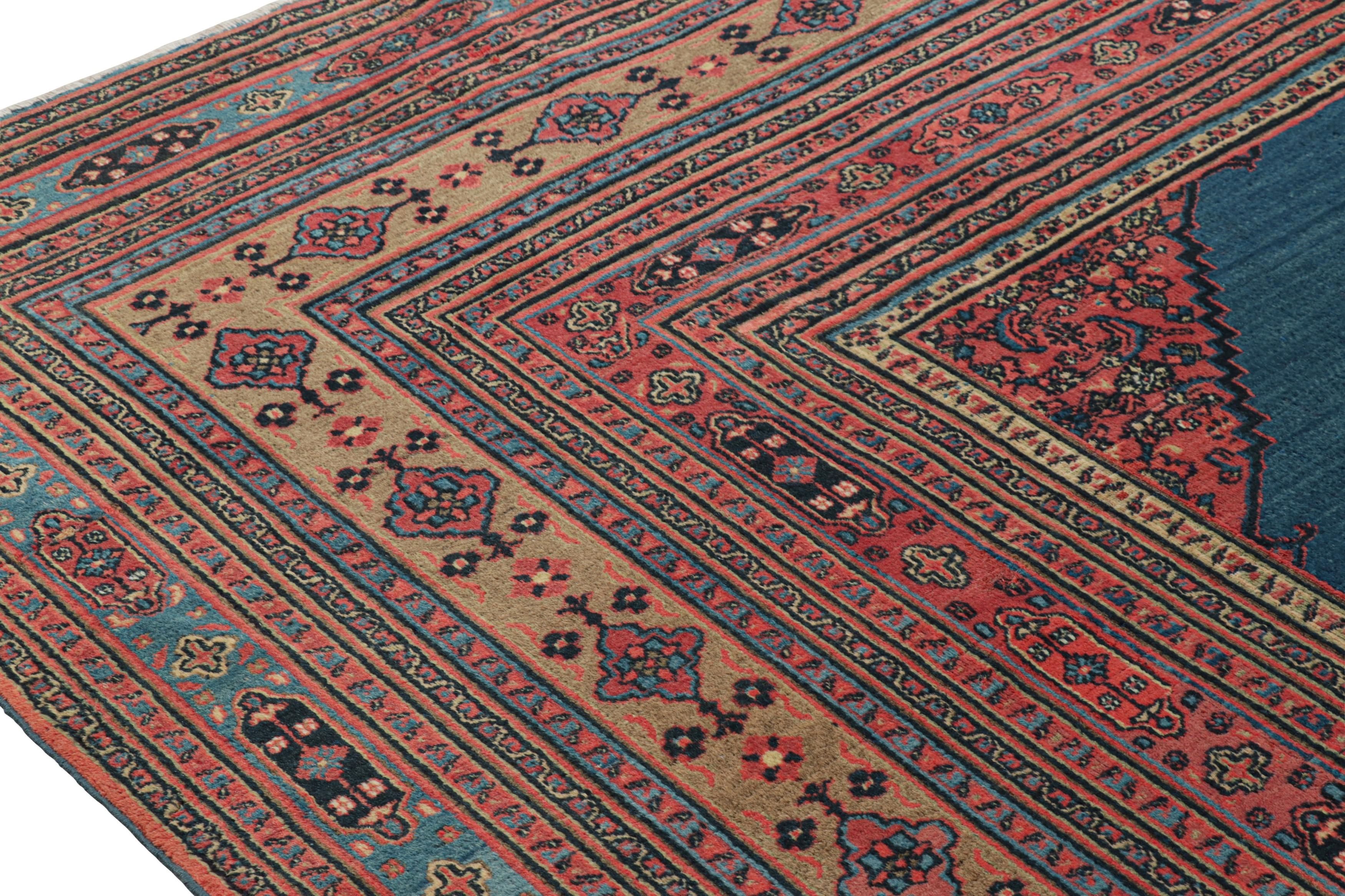 Antique Persian Doroksh Rug in Teal Blue with Diamond Medallion - Rug & Kilim In Good Condition For Sale In Long Island City, NY