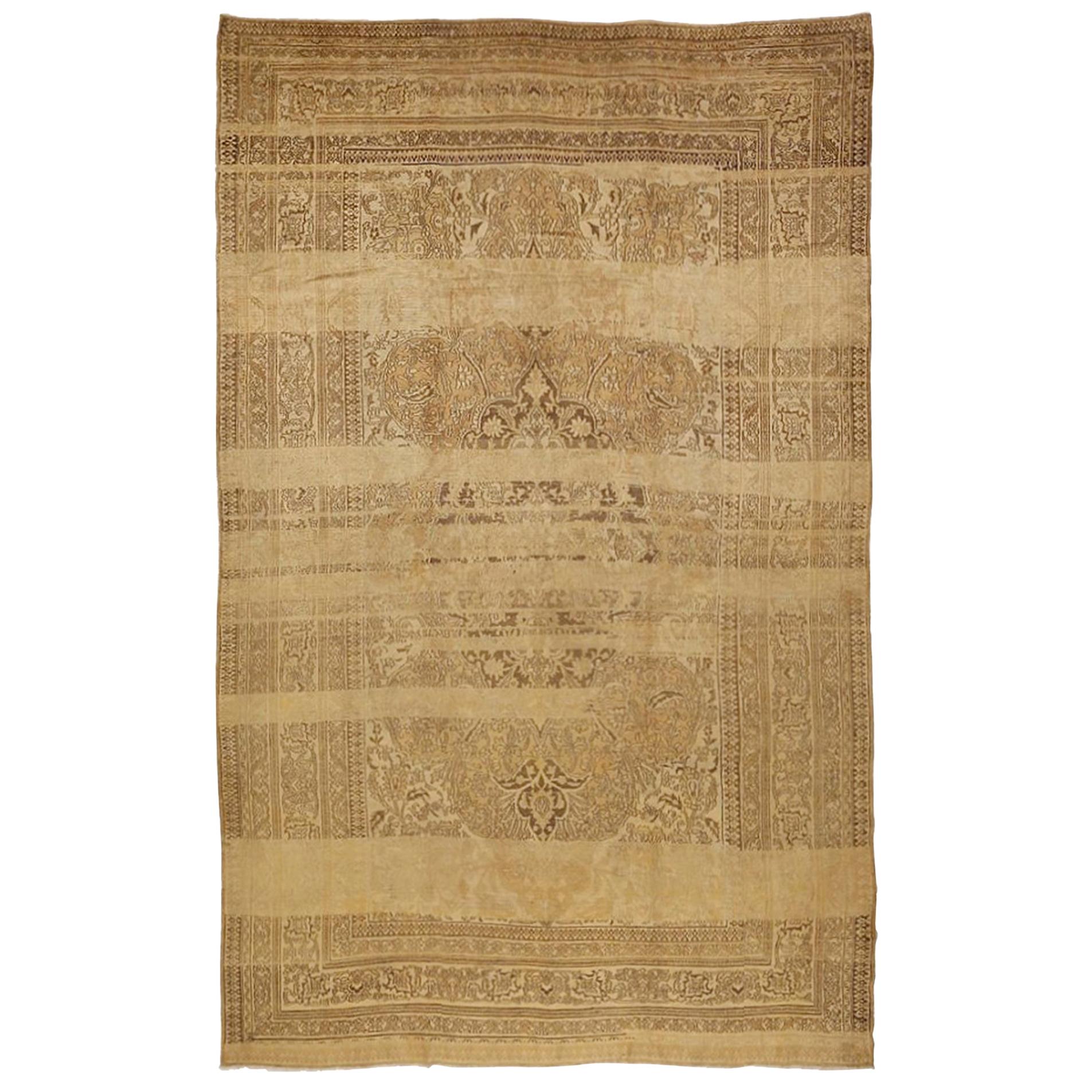 Antigua alfombra persa Doroksh con motivos florales marrones y beige