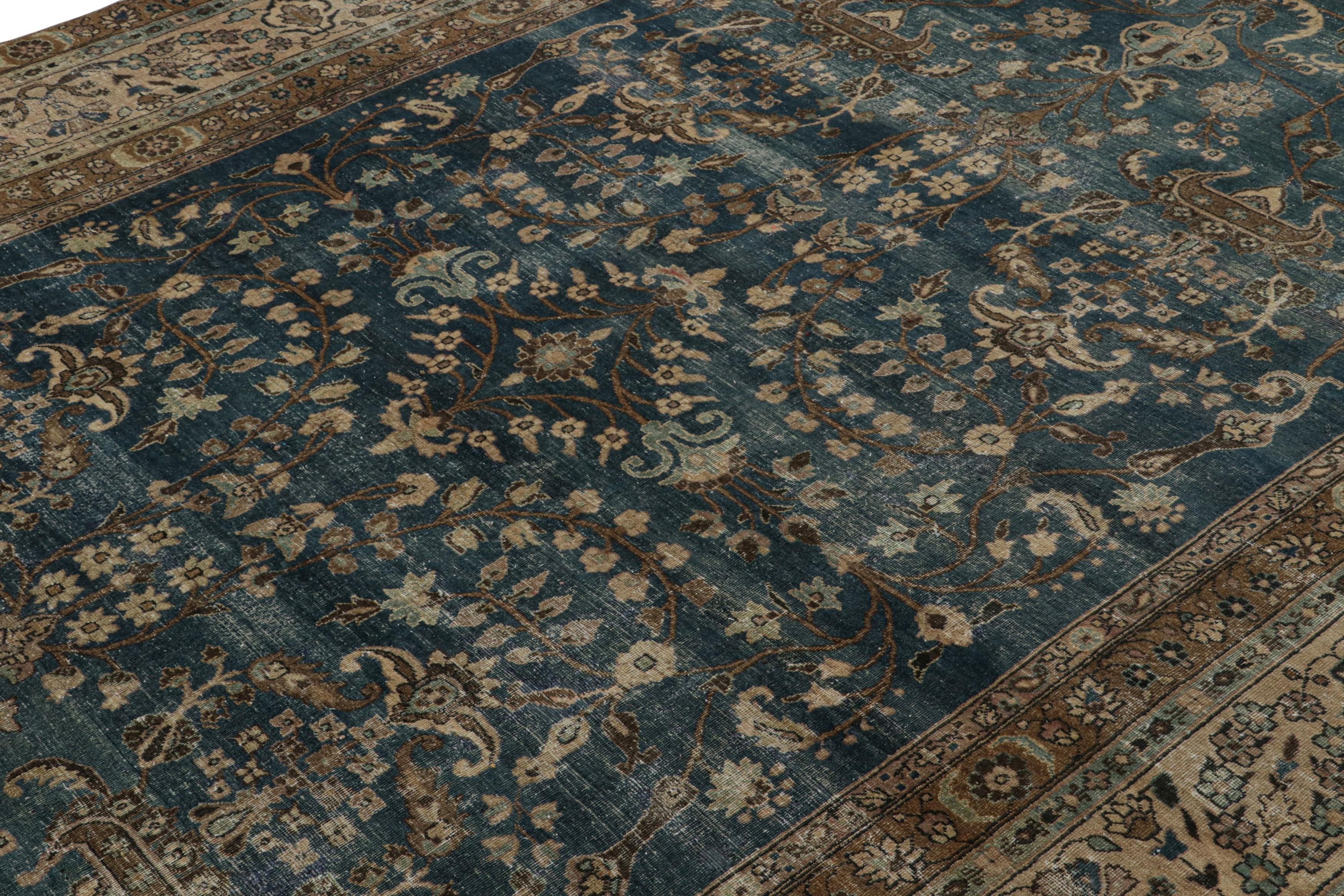 Antique Persian Doroksh Rug, with Floral Patterns, from Rug & Kilim In Good Condition For Sale In Long Island City, NY