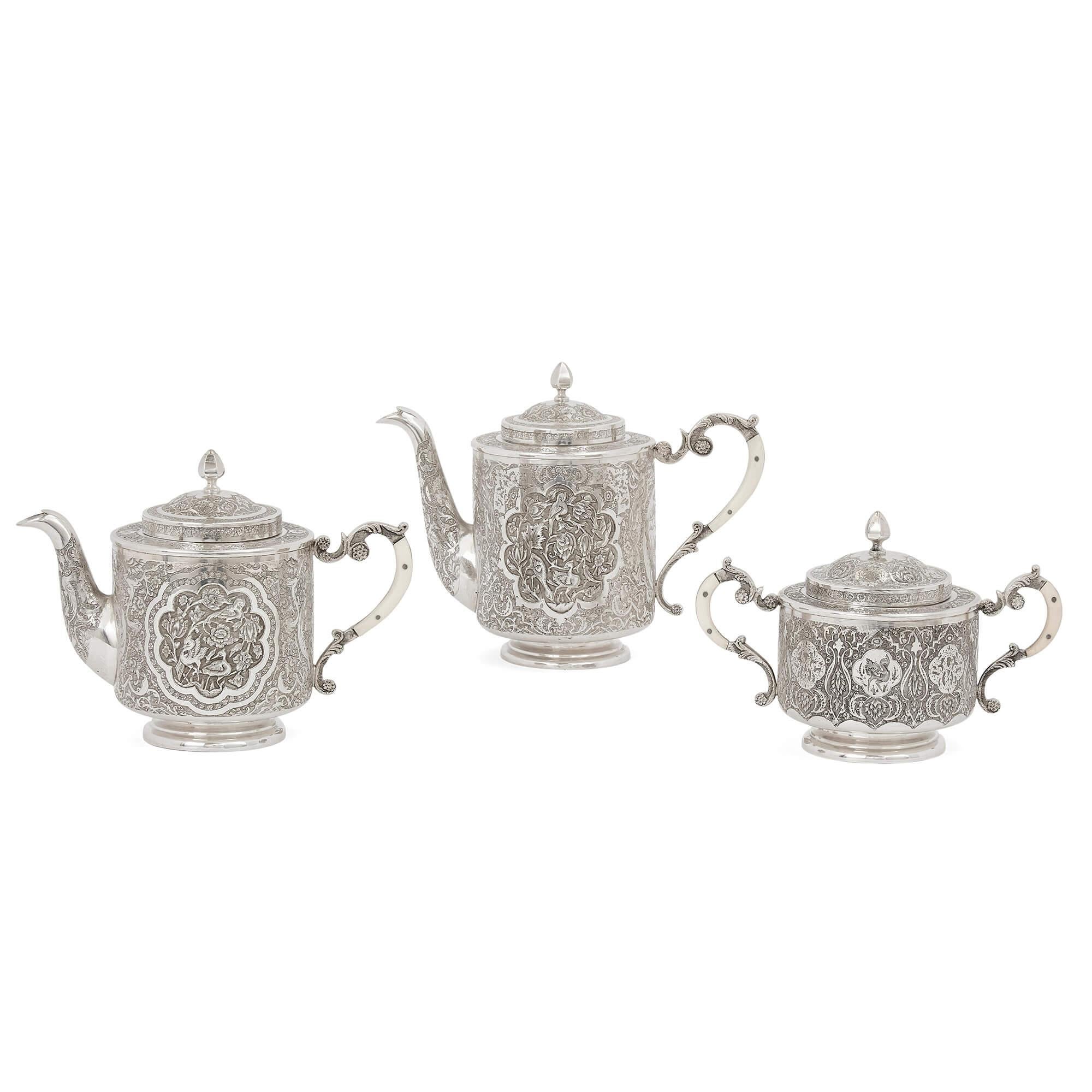 Antique Persian Engraved Silver Tea Service In Good Condition For Sale In London, GB