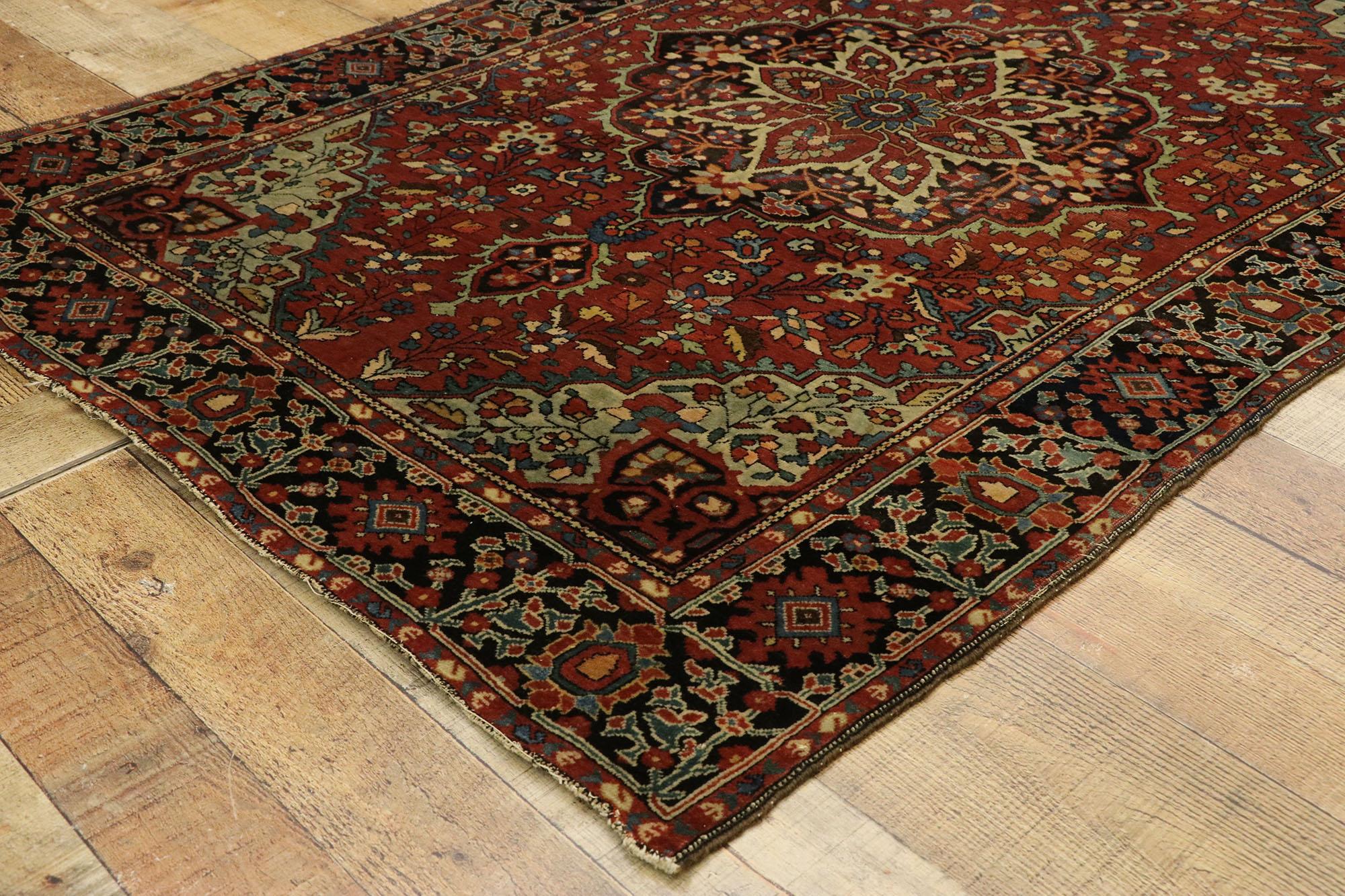 Antiker persischer Farahan-Akzent-Teppich mit Mid-Century Modern-Stil im Zustand „Gut“ im Angebot in Dallas, TX