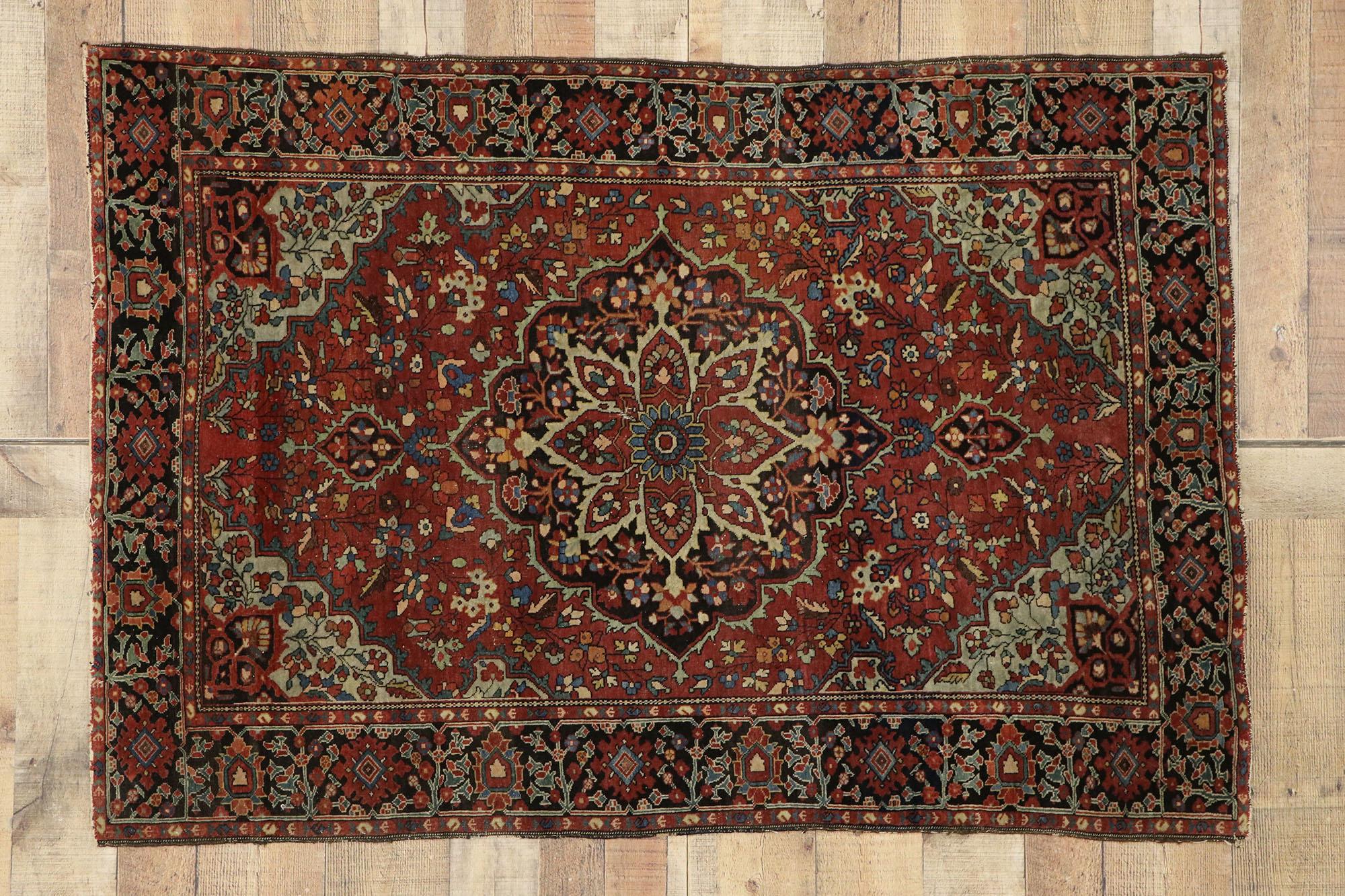 Antique Persian Farahan Accent Rug with Mid-Century Modern Style In Good Condition For Sale In Dallas, TX