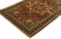 Antique Persian Farahan Accent Rug with Traditional Style