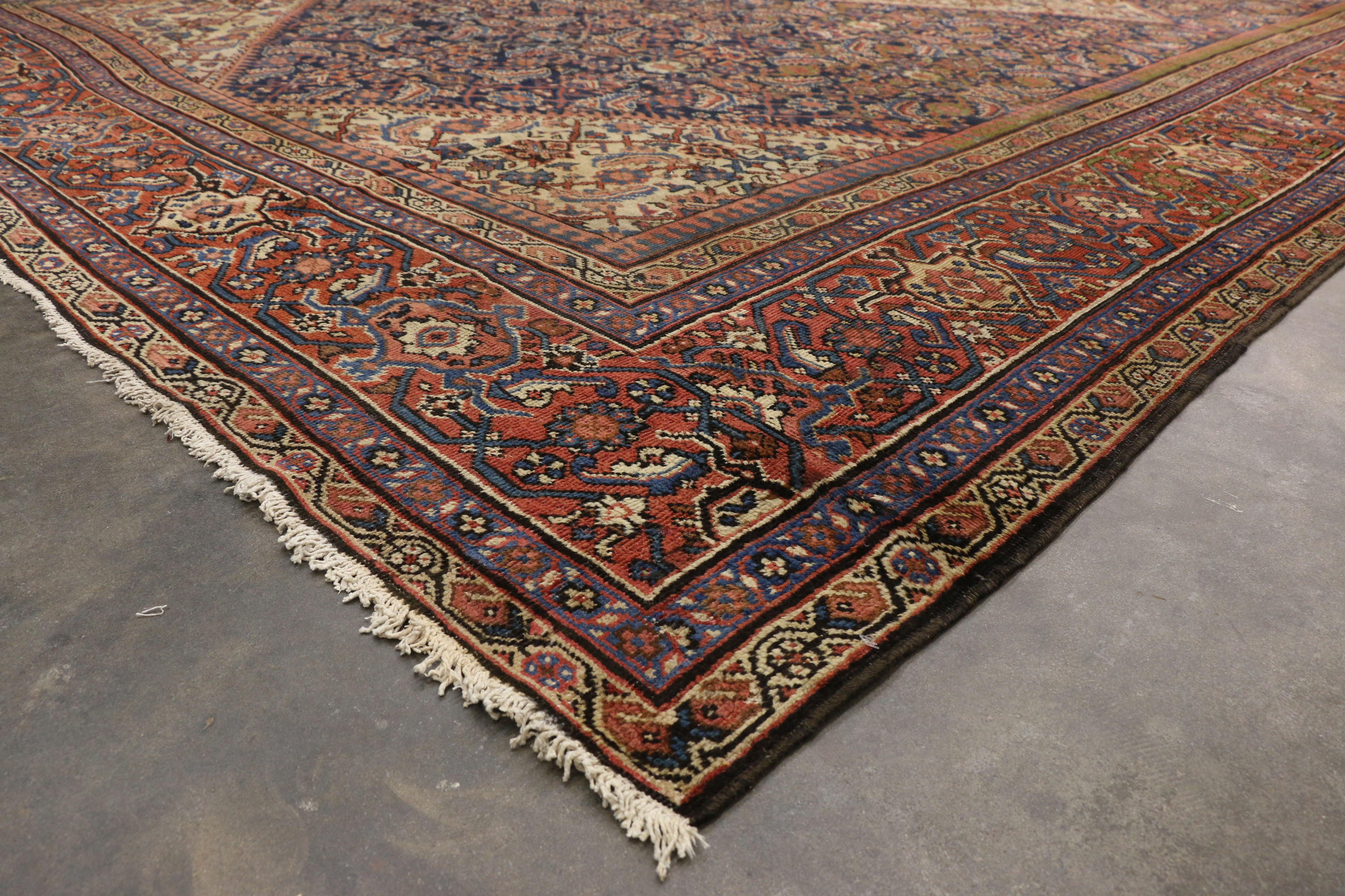 Antique Persian Farahan Gallery Rug with Modern Traditional Style For Sale 4