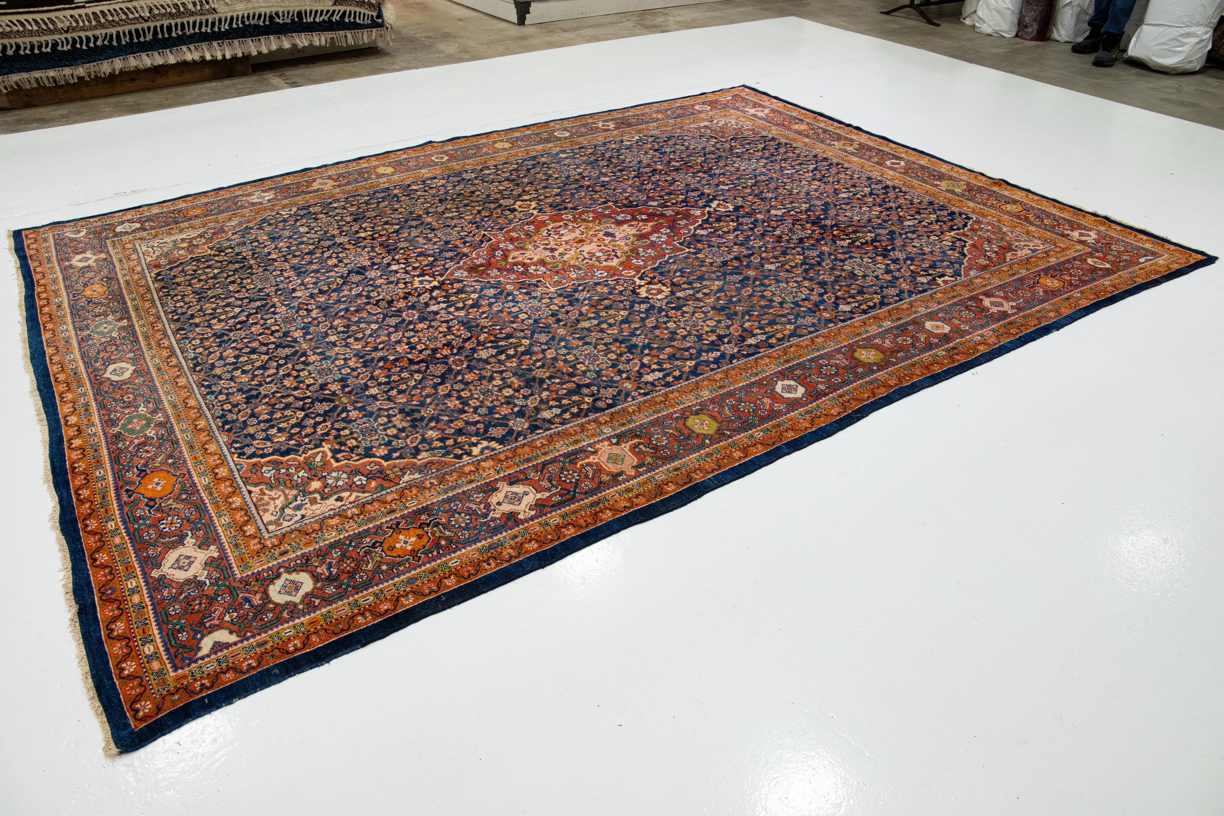 Antique Persian Farahan Handmade Allover Wool Rug In Navy Blue Sarouk Farahan en venta