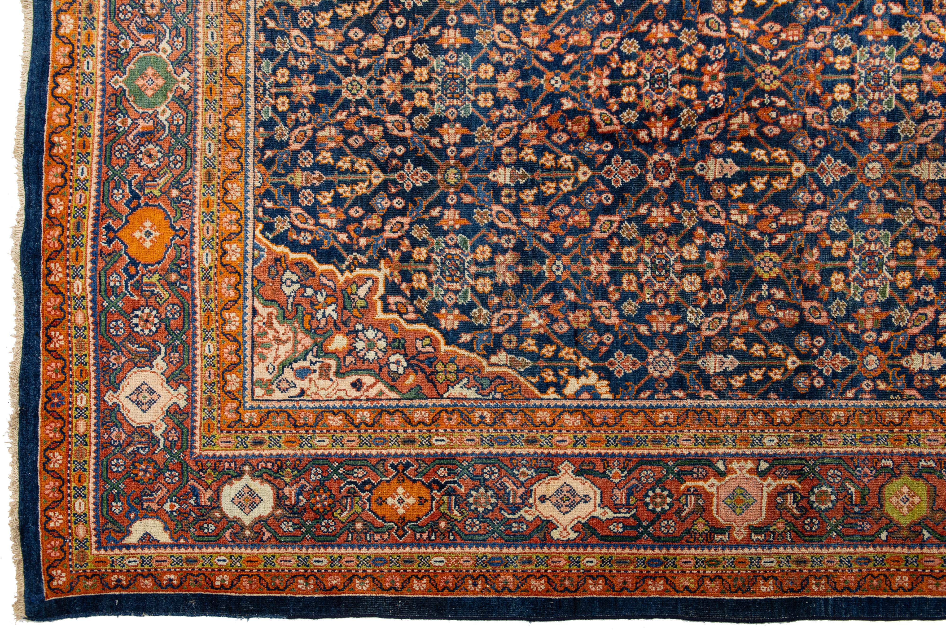 Antique Persian Farahan Handmade Allover Wool Rug In Navy Blue Lana en venta