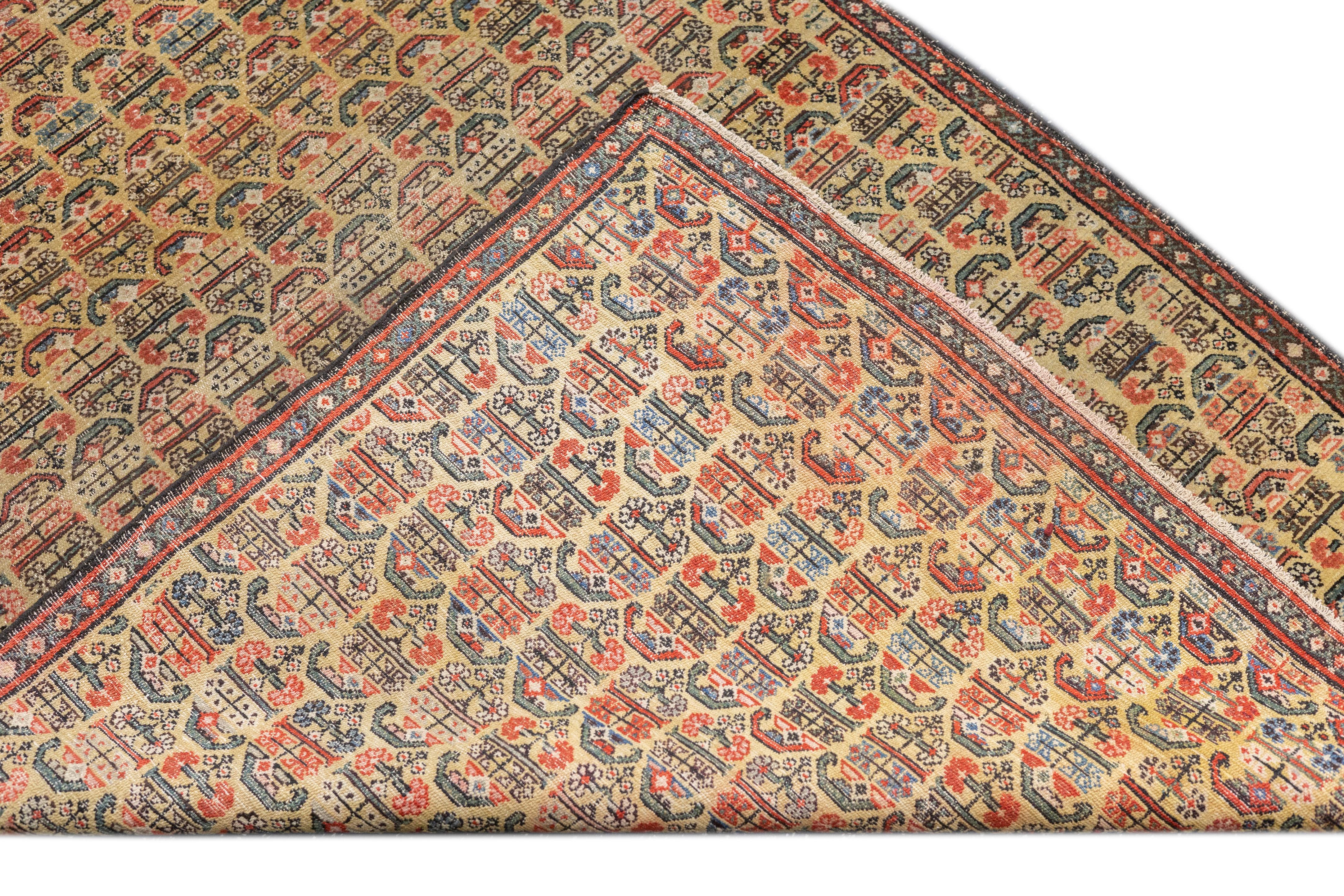 Antiker persischer Farahan-Teppich 3'3'' x 4'9'' im Angebot 2