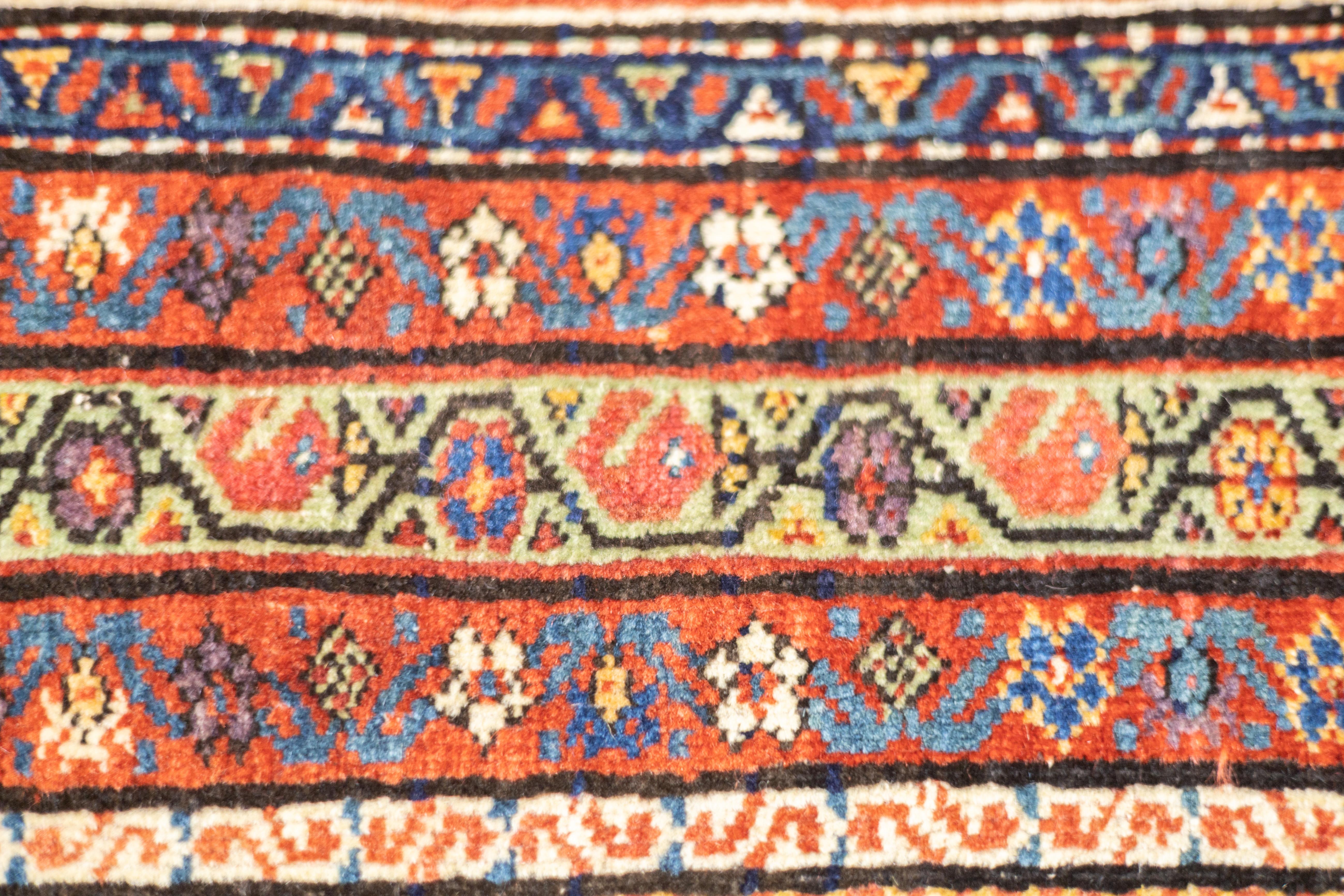 Antique Persian Farahan Rug 4'4'' x 6'6'' For Sale 3