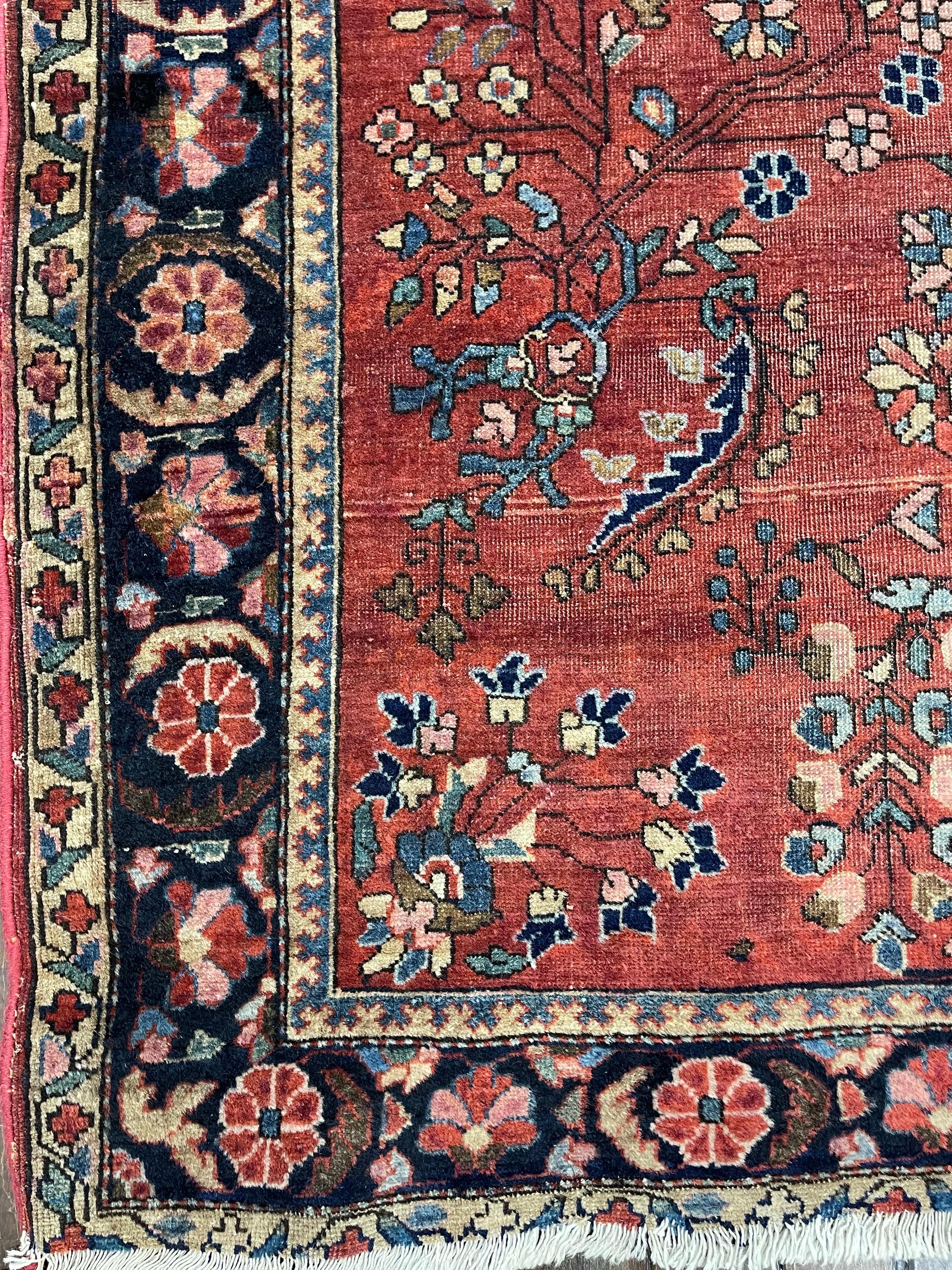 Antique Persian Farahan Rug circa 1900 In Good Condition In Morton Grove, IL