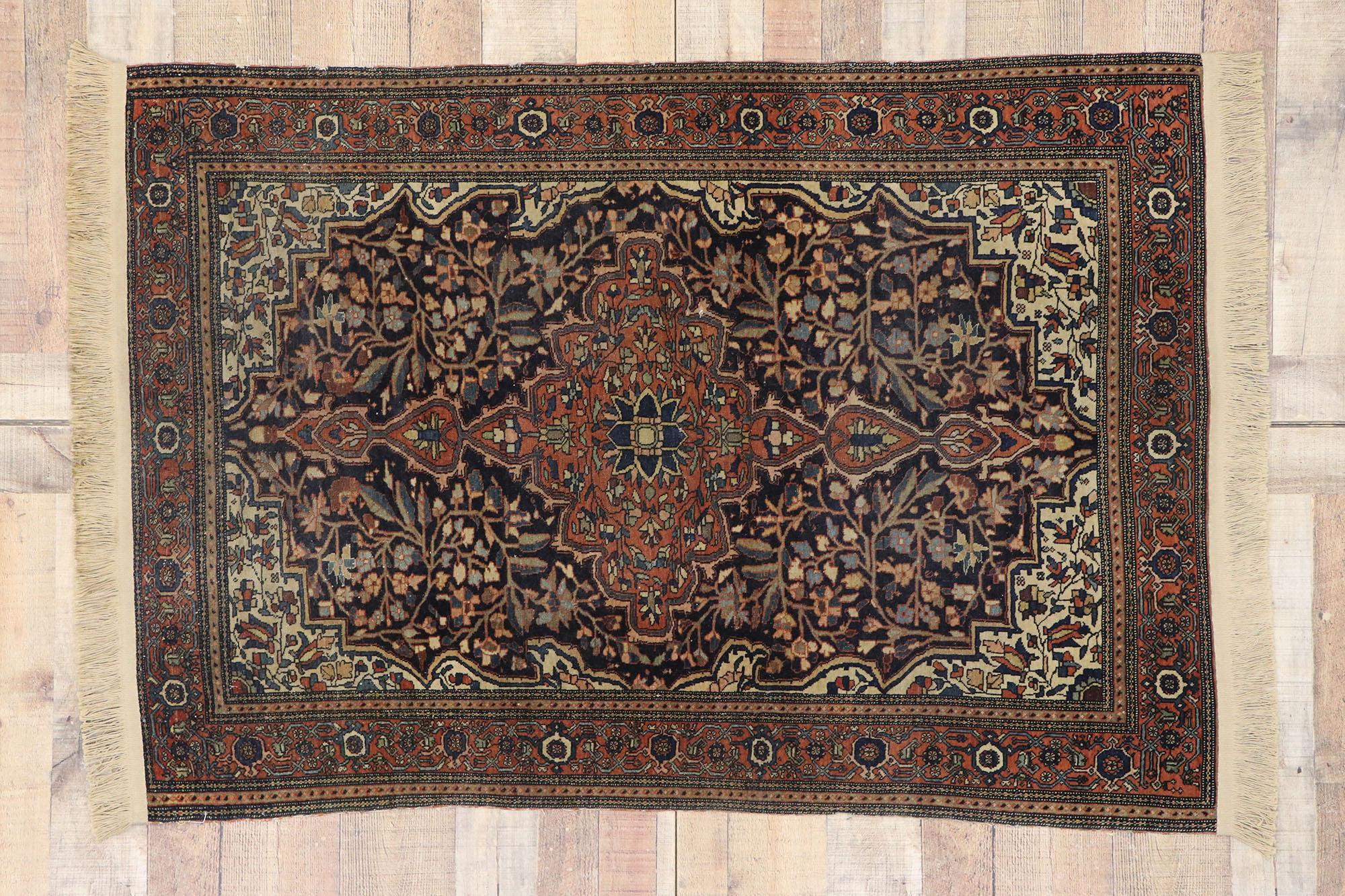 Wool Antique Persian Farahan Rug with Arts & Crafts Style For Sale