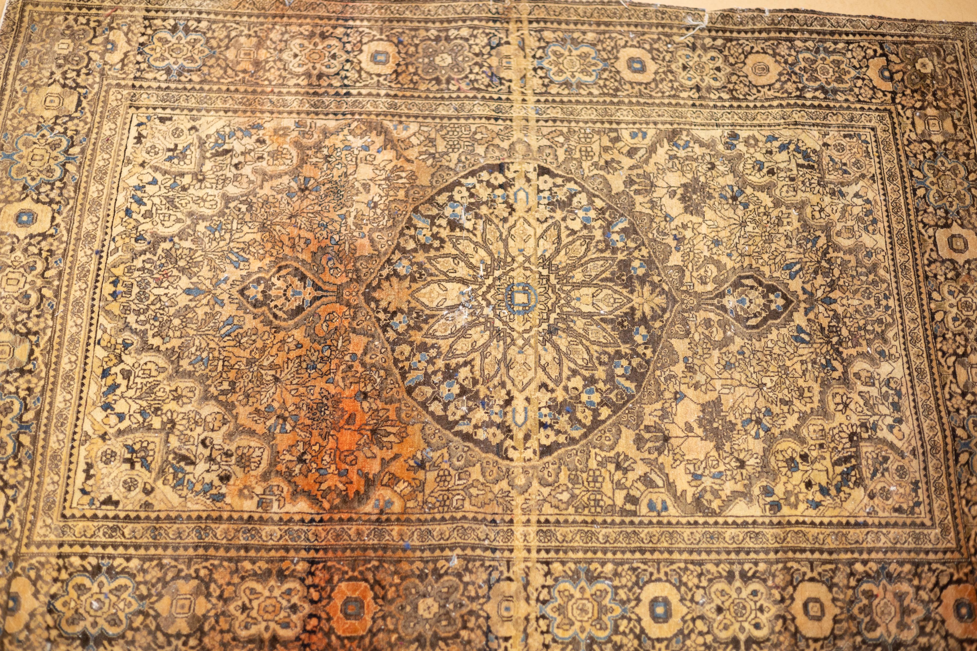 Antique Persian Farahan Sarouk 3'5