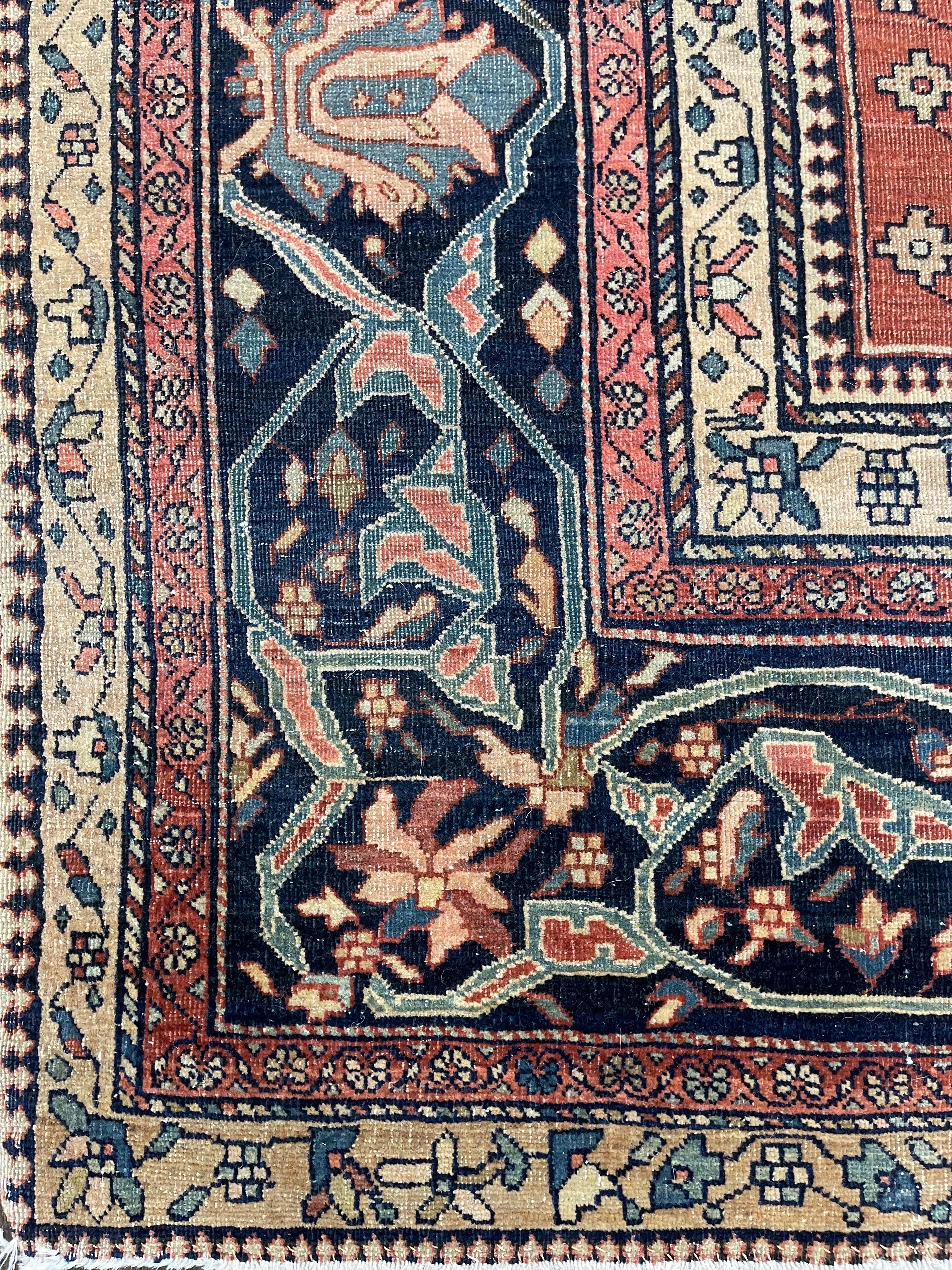 Antique Persian Farahan Sarouk, circa 1900 For Sale 6