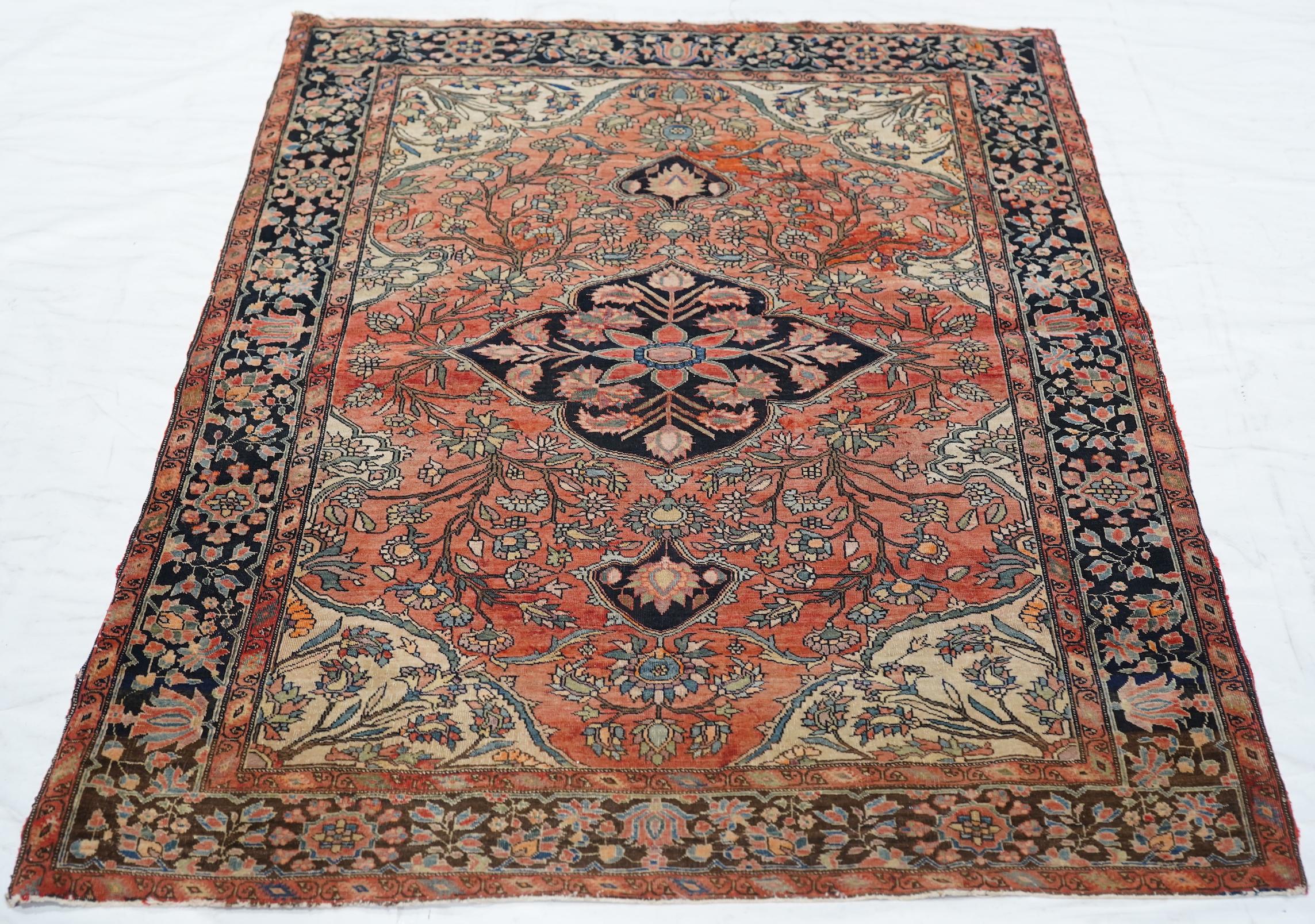 Antiker persischer Farahan Sarouk-Teppich 3'4'' x 4'10'' (Handgeknüpft) im Angebot