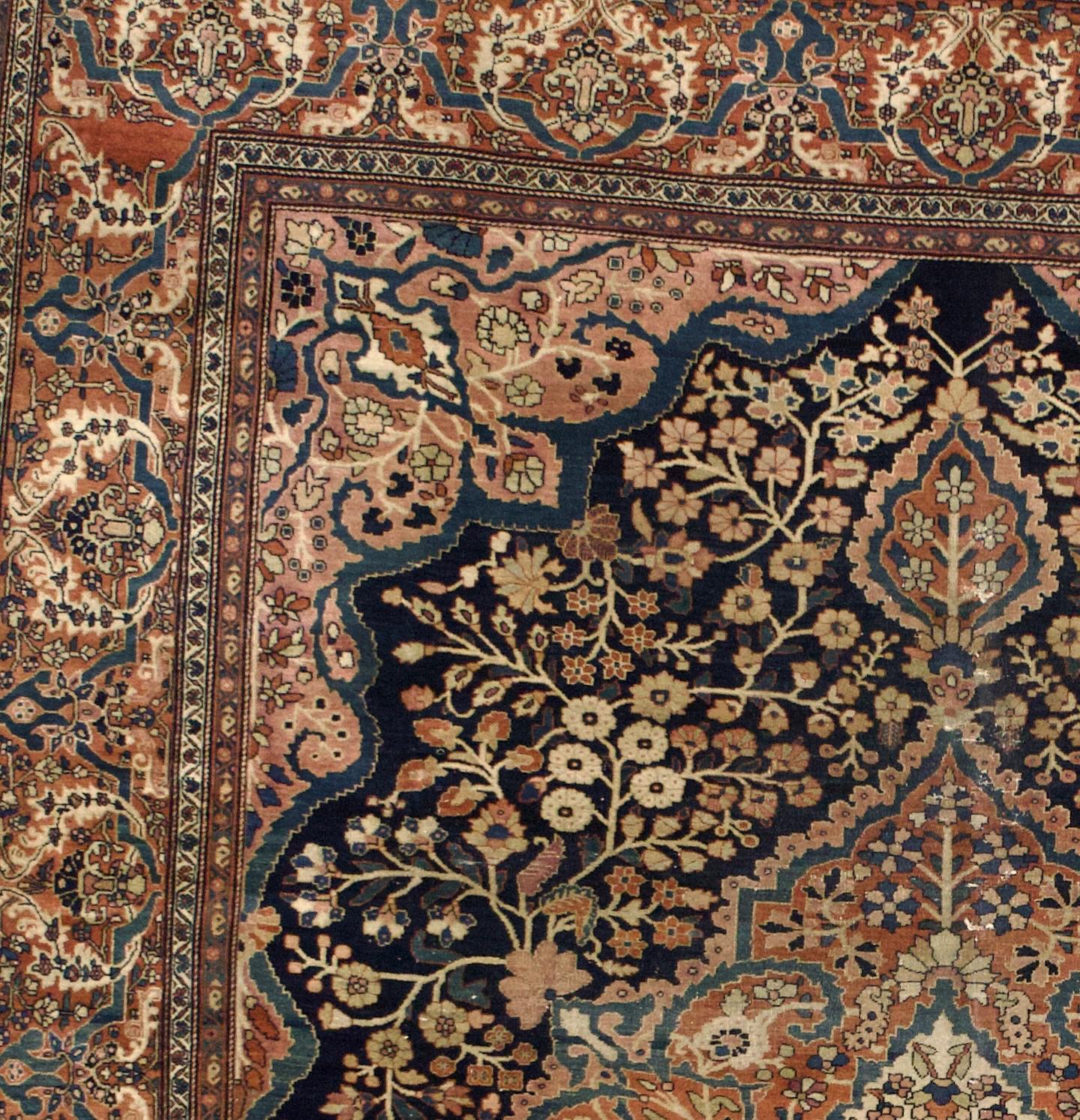 Antiker persischer Sarouk Farahan Teppich 8'7 x 11'1 (19. Jahrhundert) im Angebot