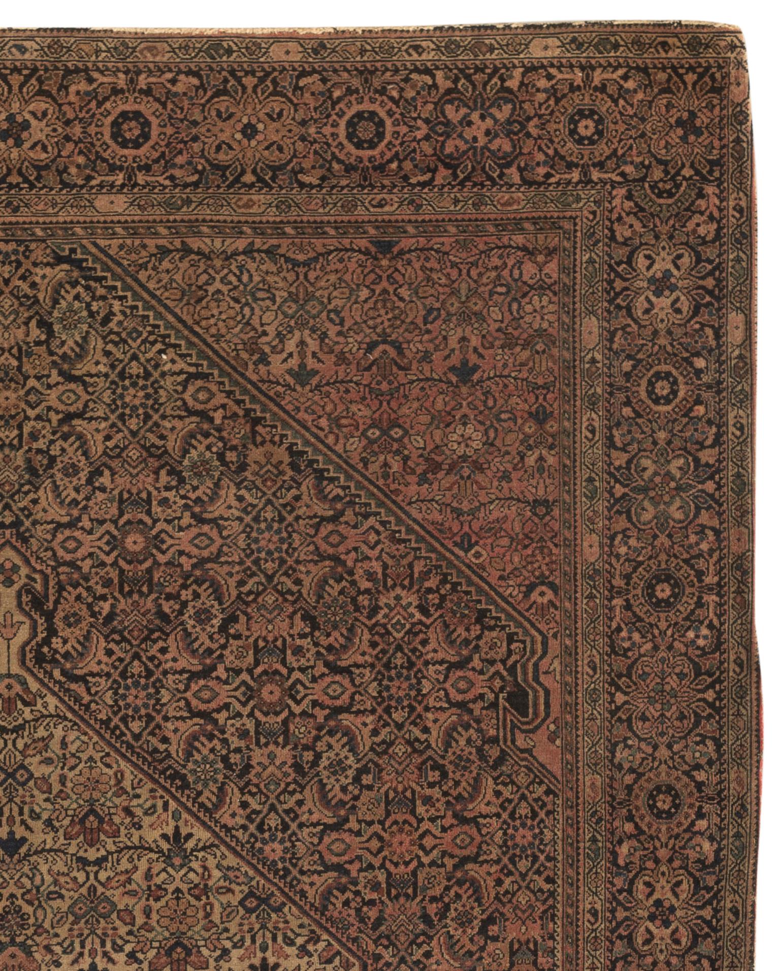 Antique Persian Farahan Sarouk rug, circa 1880. Sarouk rugs come from west central Persia. A small rug but with a lot of detail woven into the rug by truly skilled weavers to create a true work of art. Size: 4'2 x 6'6.